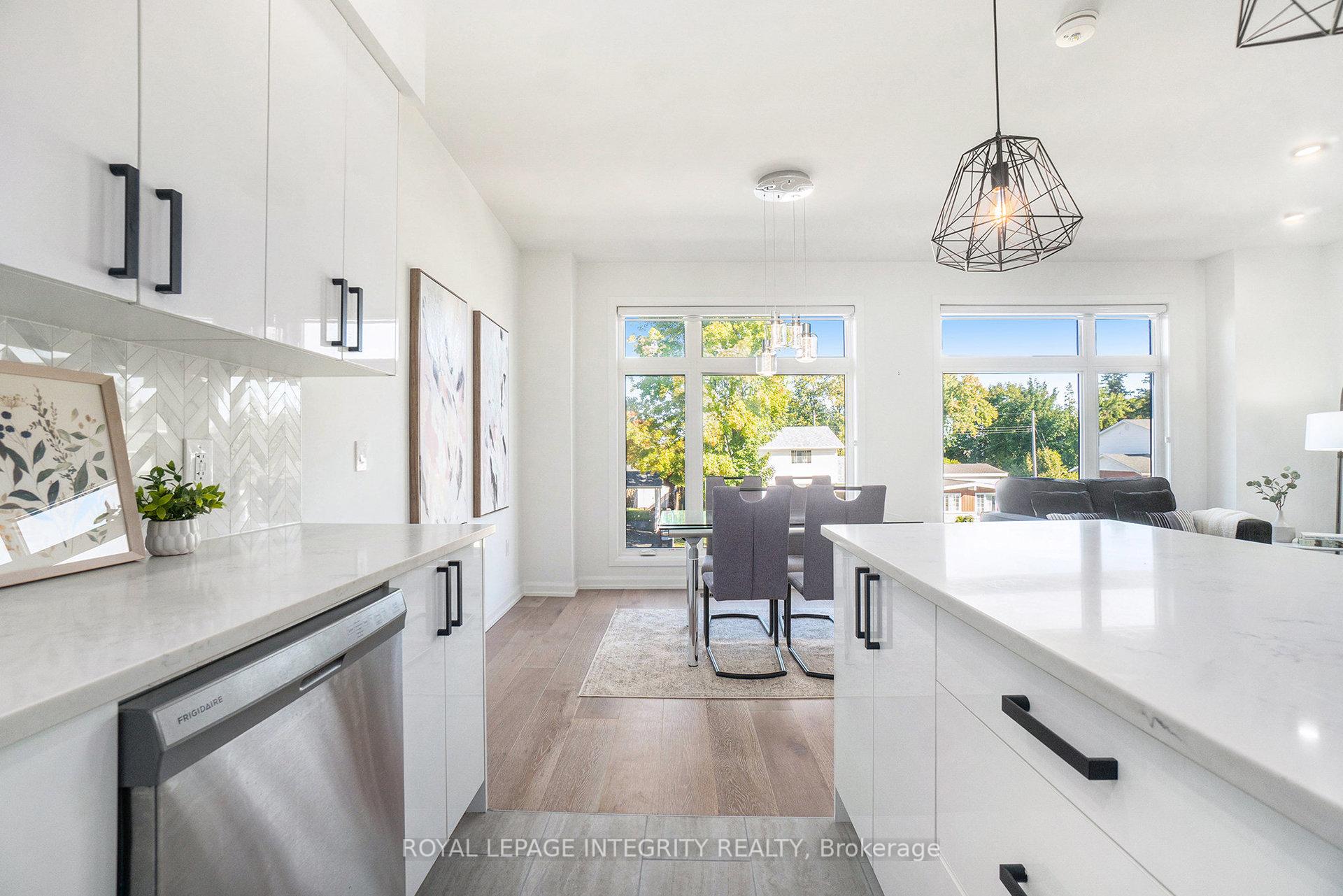 Photo 16 of 2704 Draper Avenue, Ottawa, Redwood Park — HOMEH