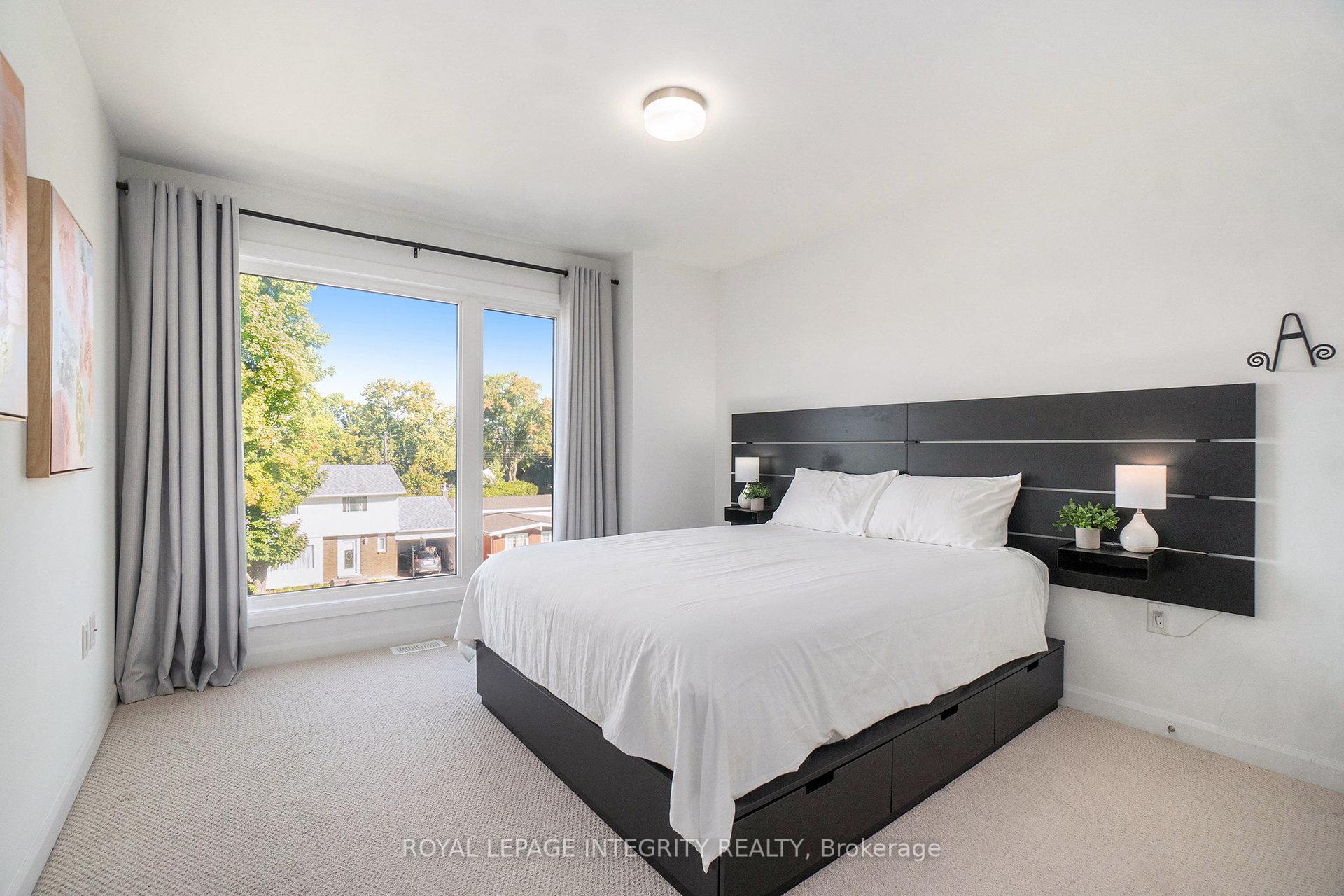 Photo 18 of 2704 Draper Avenue, Ottawa, Redwood Park — HOMEH