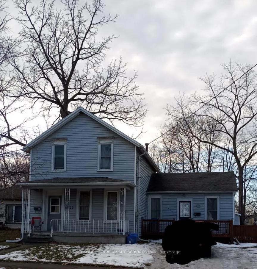 Front of 4825 Erie Avenue