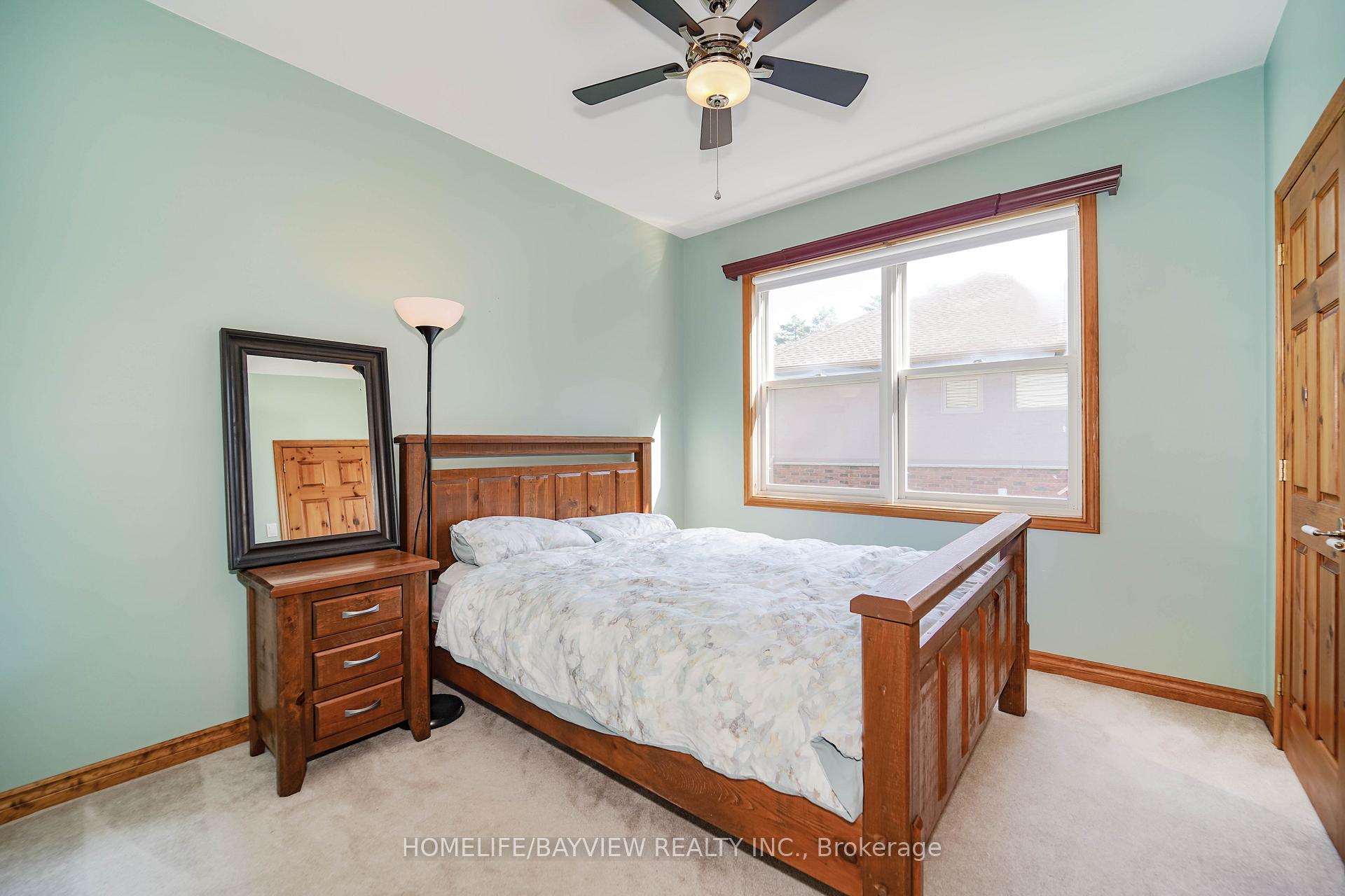 Photo 19 of 29 Alpine Way, Oro-Medonte, Horseshoe Valley — HOMEH