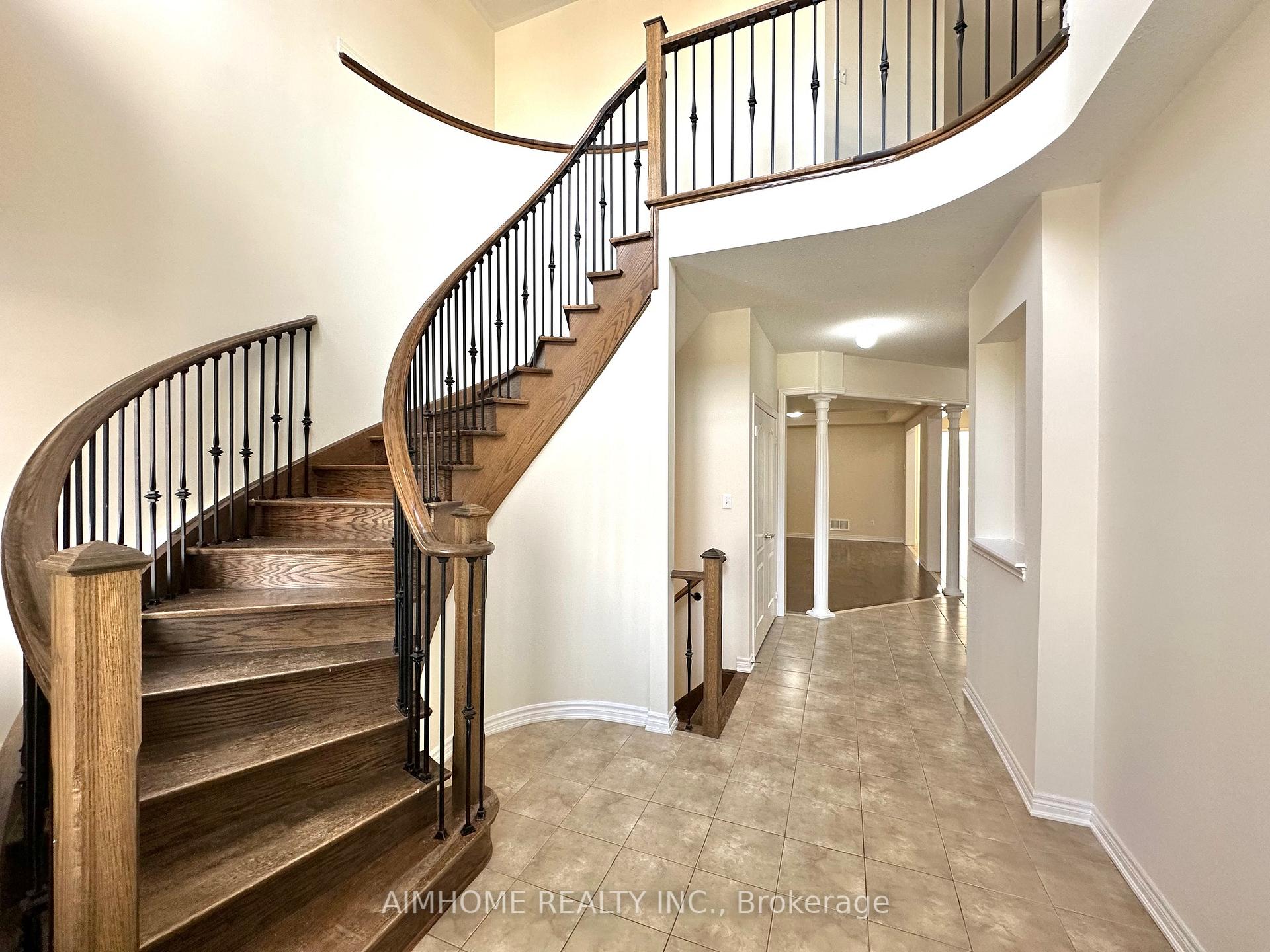 Photo 2 of 1171 Mctavish Drive, Newmarket, Stonehaven-Wyndham — HOMEH