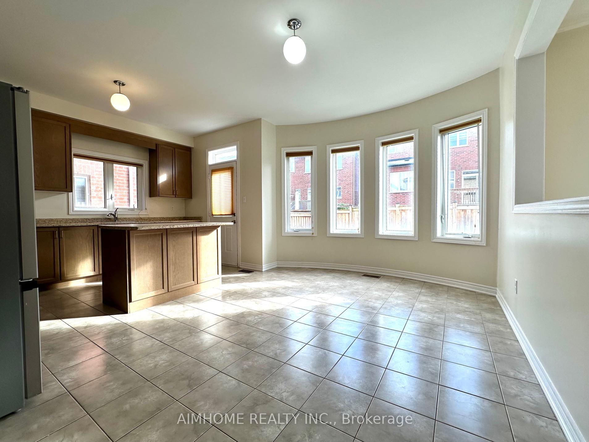 Photo 10 of 1171 Mctavish Drive, Newmarket, Stonehaven-Wyndham — HOMEH