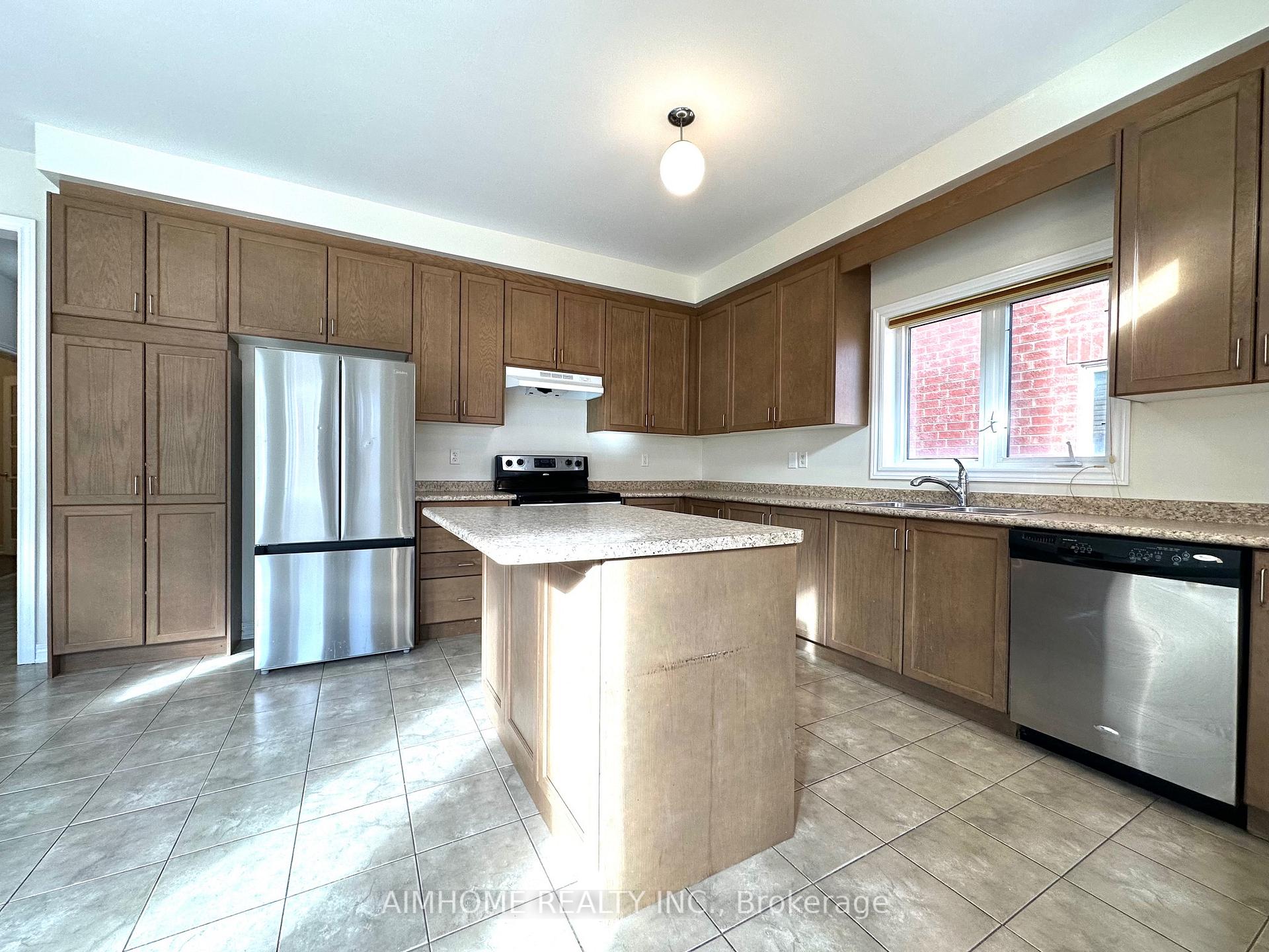 Photo 13 of 1171 Mctavish Drive, Newmarket, Stonehaven-Wyndham — HOMEH