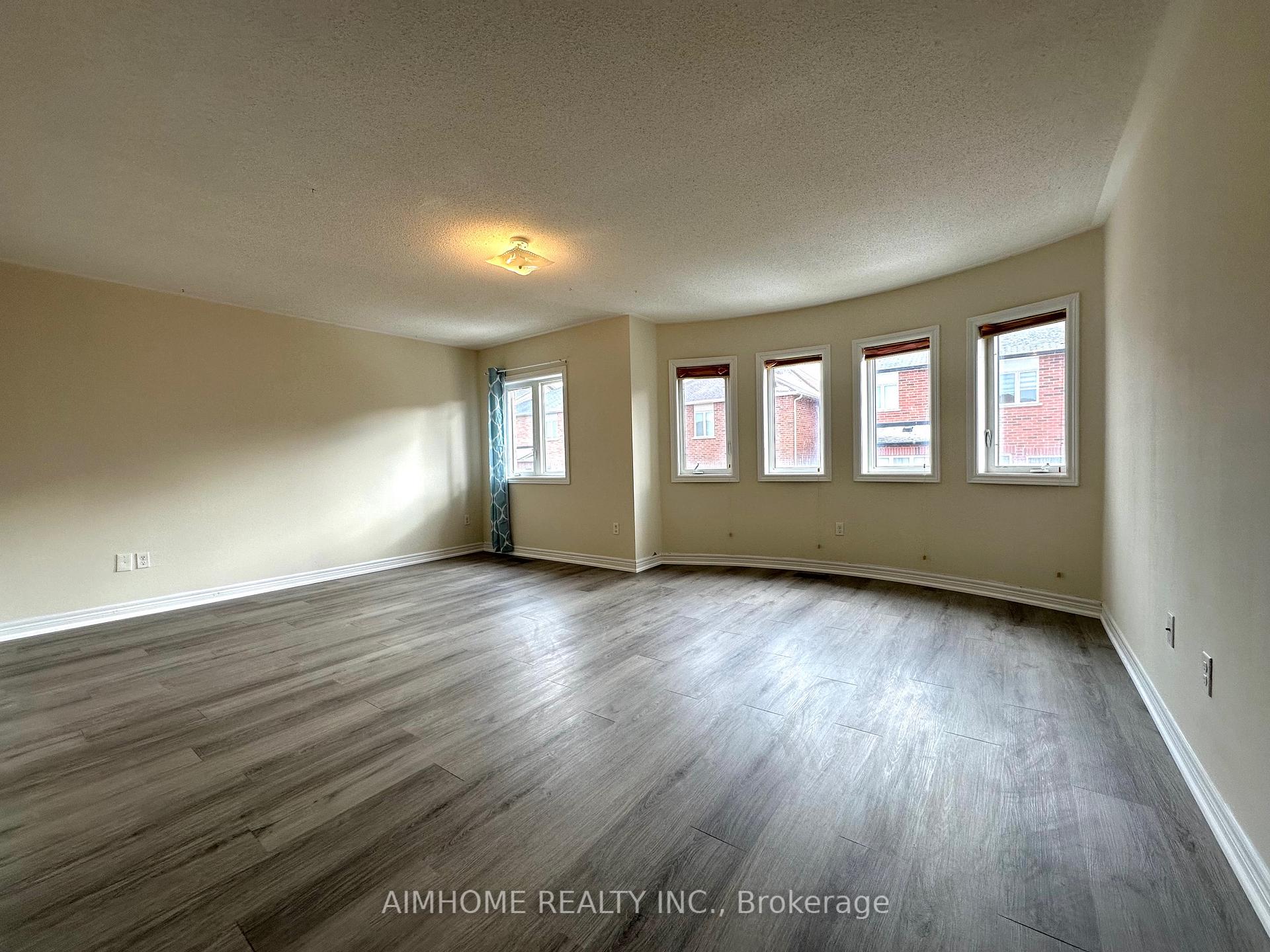 Photo 18 of 1171 Mctavish Drive, Newmarket, Stonehaven-Wyndham — HOMEH