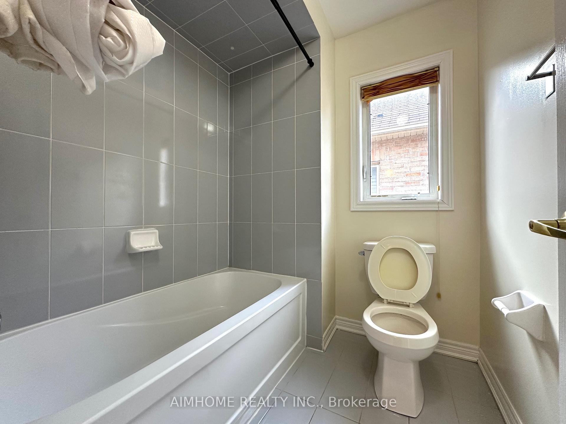 Photo 25 of 1171 Mctavish Drive, Newmarket, Stonehaven-Wyndham — HOMEH