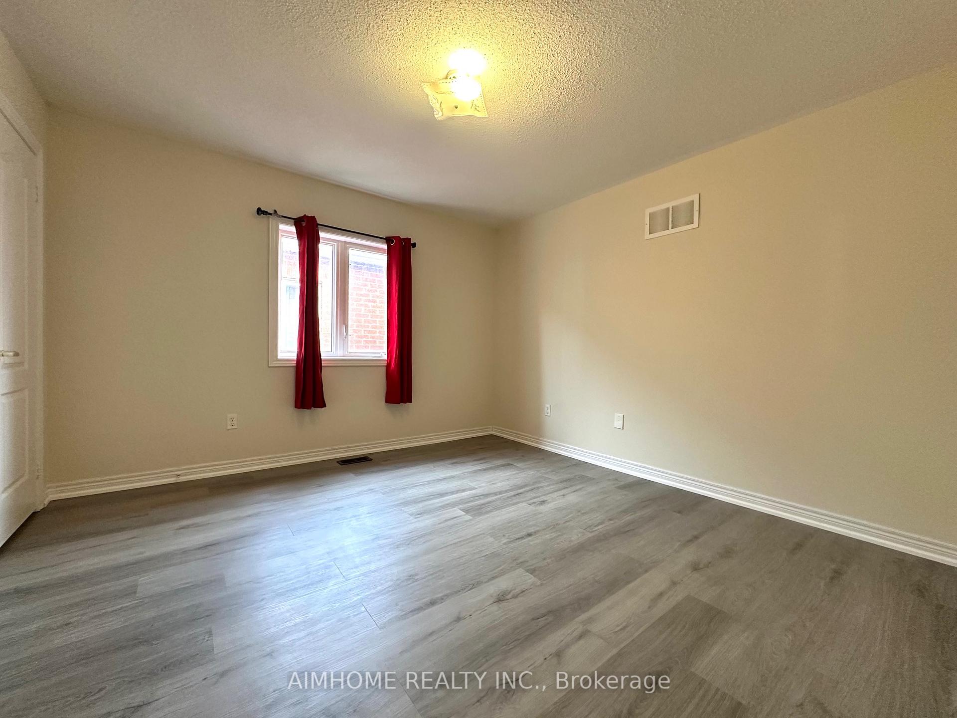 Photo 29 of 1171 Mctavish Drive, Newmarket, Stonehaven-Wyndham — HOMEH