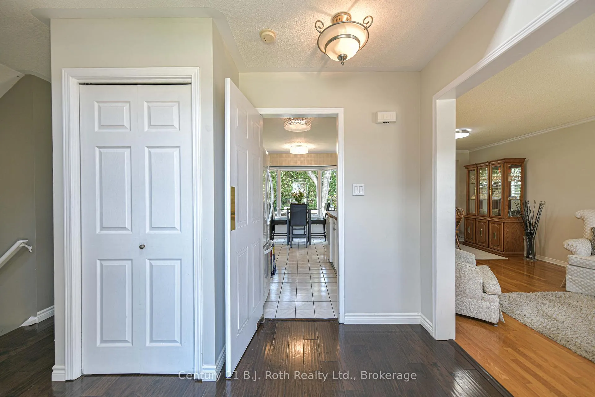 Photo 13 of 34 Brandon Crescent, Orillia — HOMEH