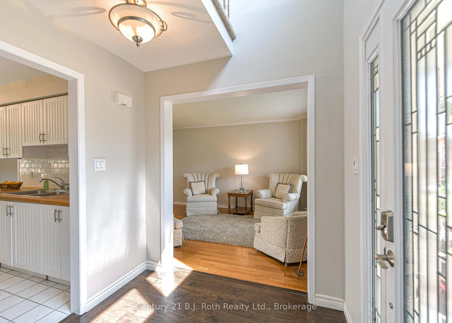 Photo 14 of 34 Brandon Crescent, Orillia — HOMEH