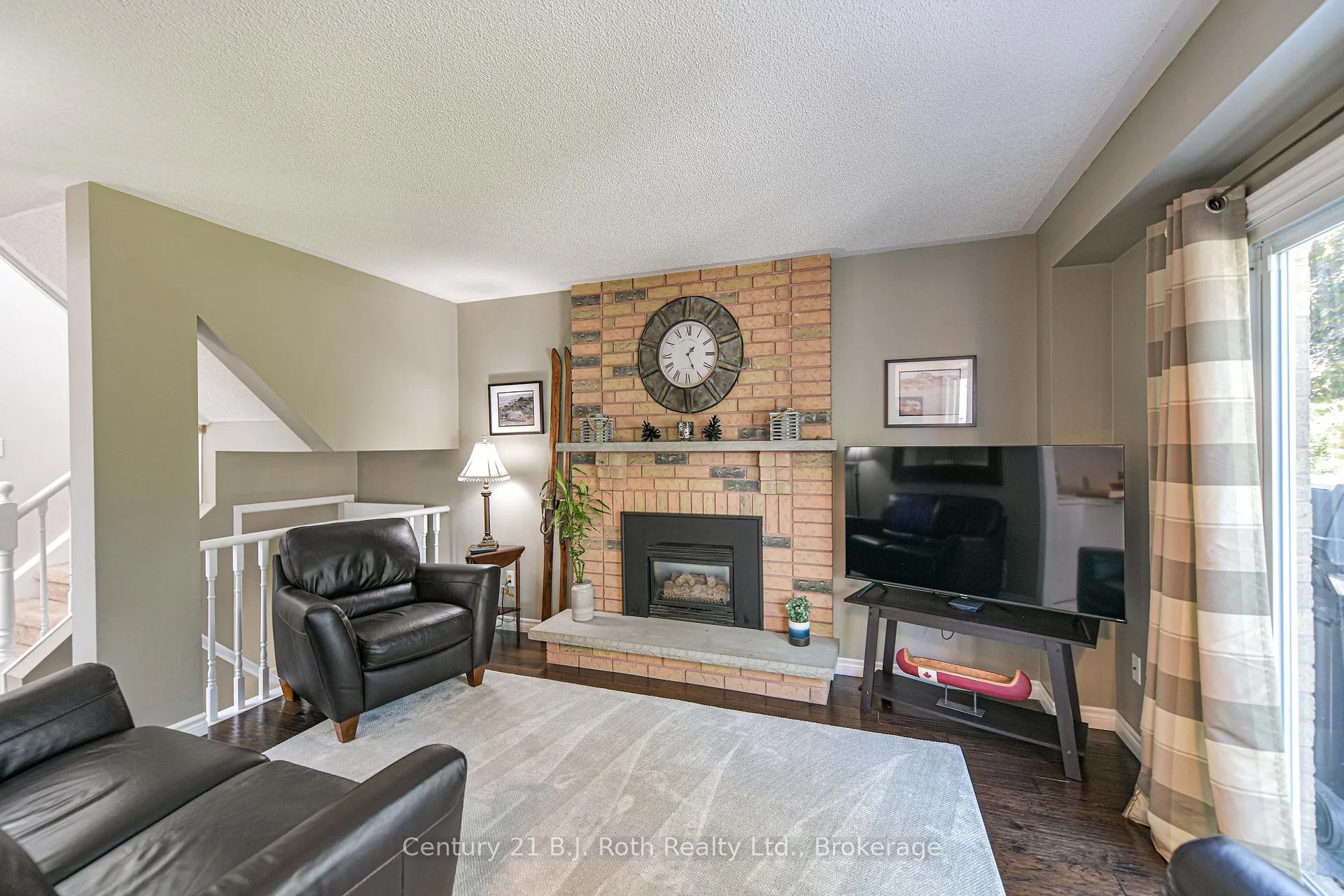 Photo 24 of 34 Brandon Crescent, Orillia — HOMEH