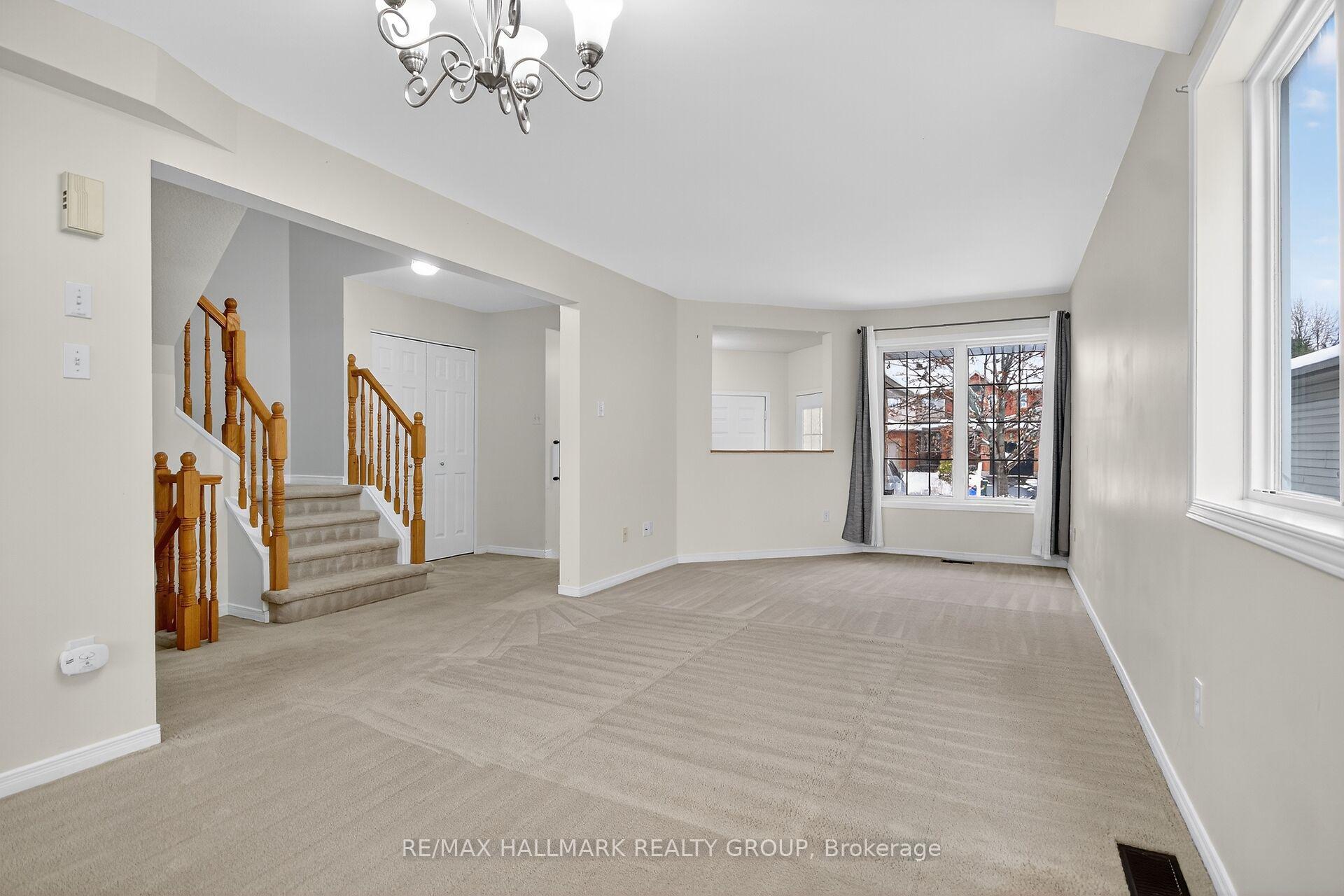 Photo 4 of 1505 Demeter Street, Ottawa, Fallingbrook/Gardenway South — HOMEH