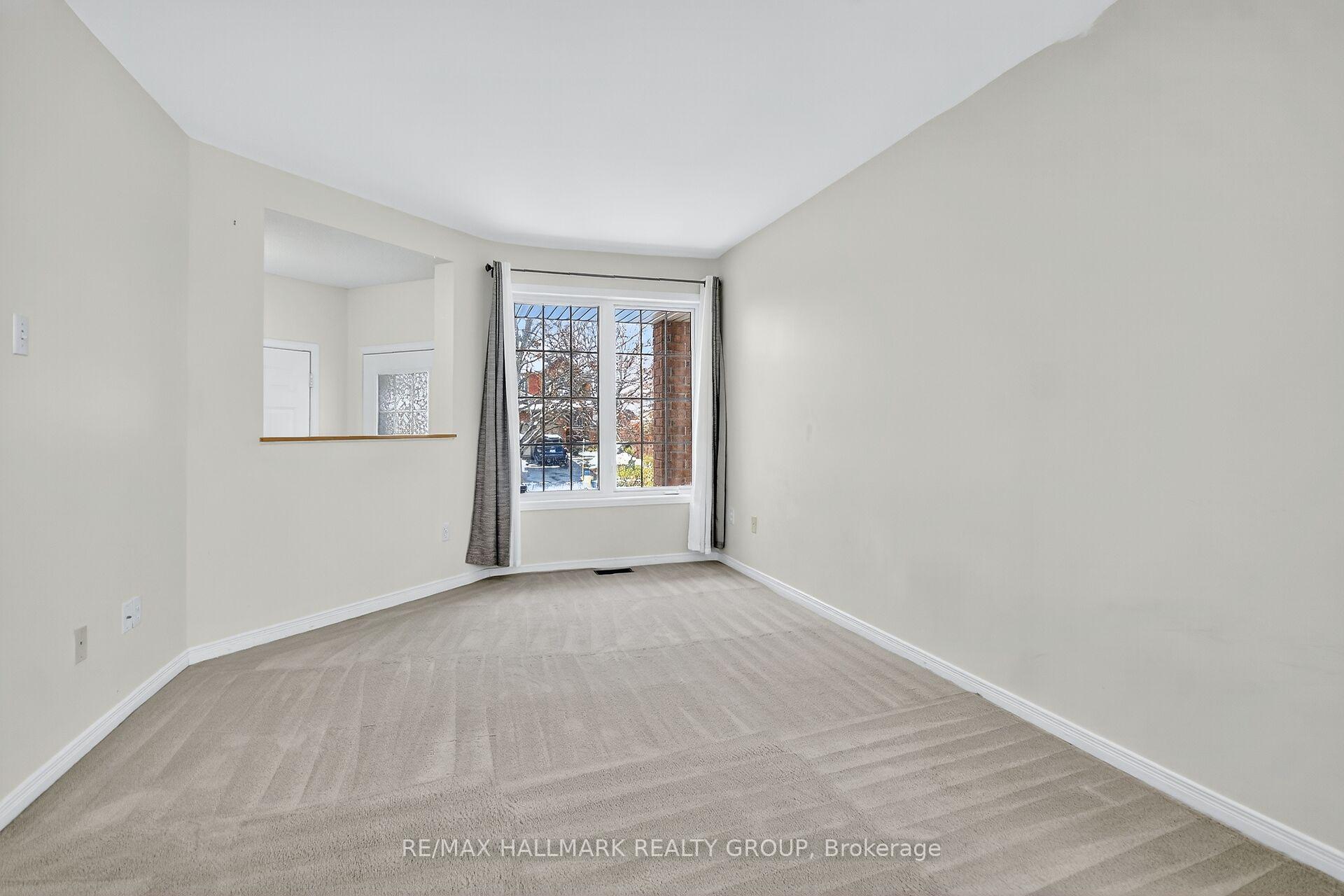 Photo 5 of 1505 Demeter Street, Ottawa, Fallingbrook/Gardenway South — HOMEH