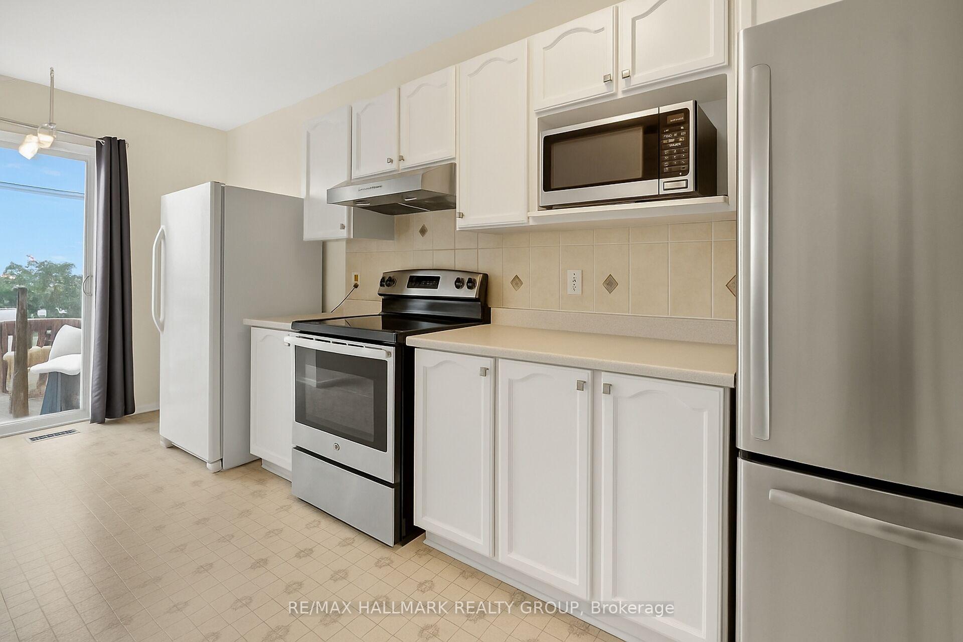 Photo 11 of 1505 Demeter Street, Ottawa, Fallingbrook/Gardenway South — HOMEH