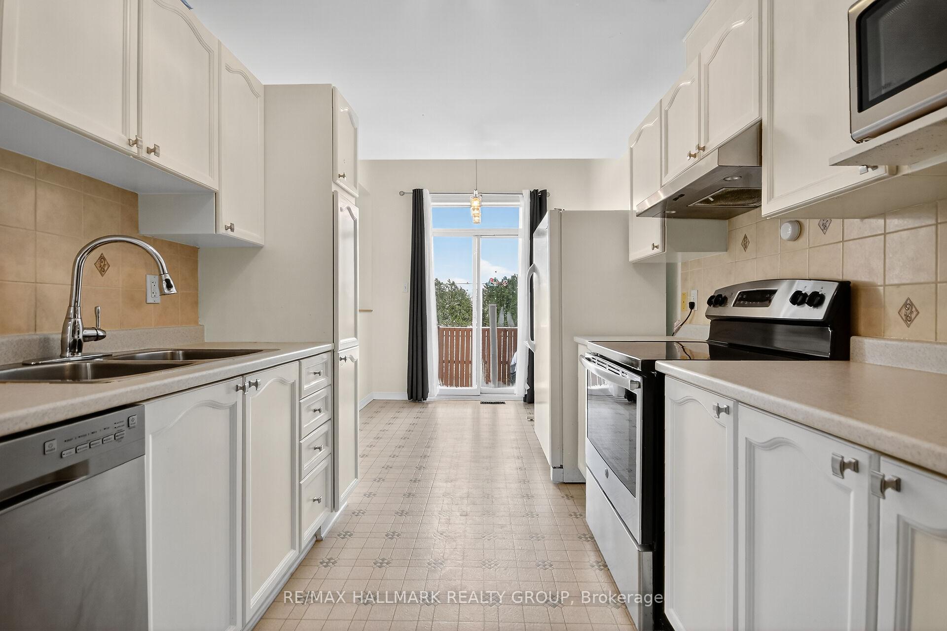 Photo 14 of 1505 Demeter Street, Ottawa, Fallingbrook/Gardenway South — HOMEH