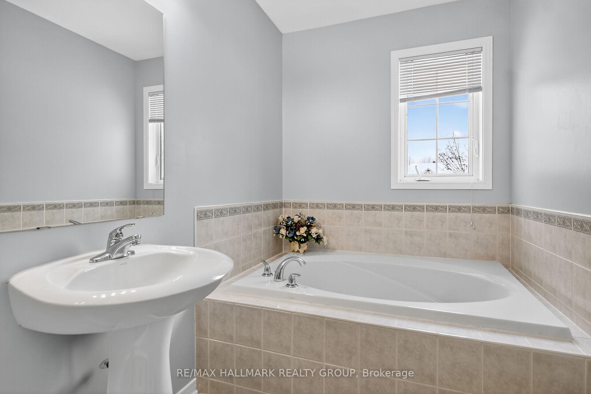 Photo 24 of 1505 Demeter Street, Ottawa, Fallingbrook/Gardenway South — HOMEH