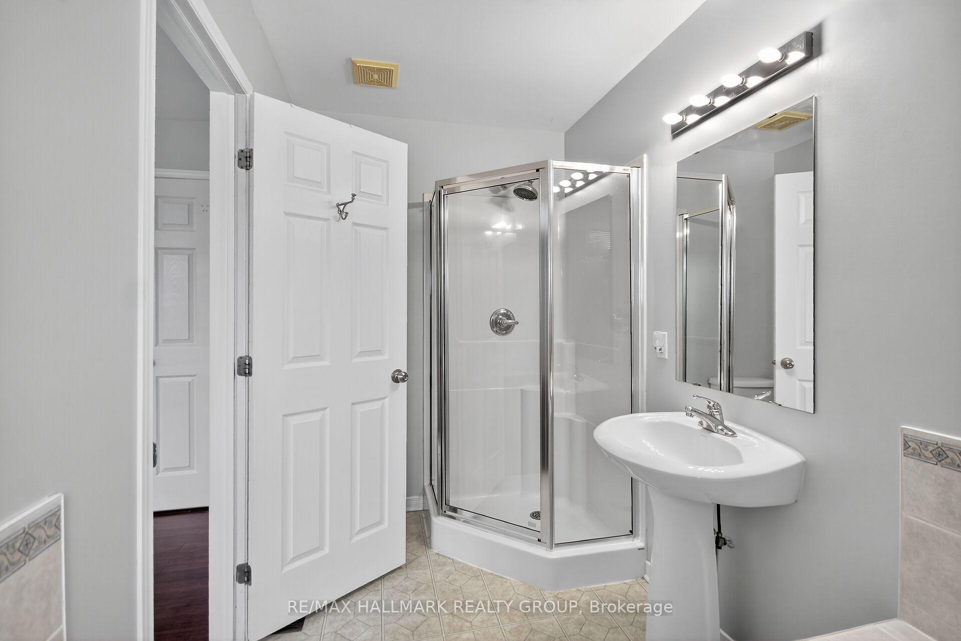 Photo 37 of 1505 Demeter Street, Ottawa, Fallingbrook/Gardenway South — HOMEH