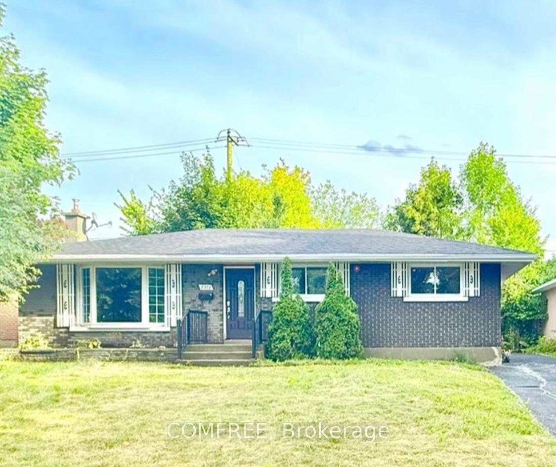 Front of 2372 Riley Avenue