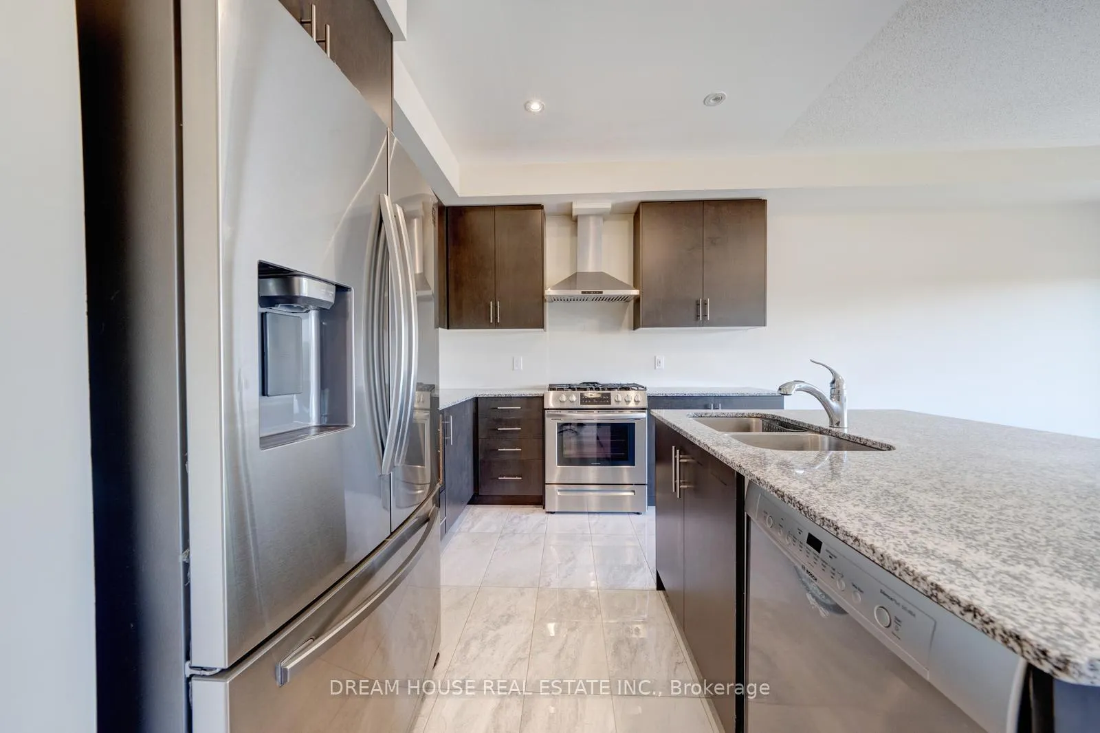 Photo 11 of 4191 Cherry Heights Boulevard, Lincoln, Beamsville — HOMEH