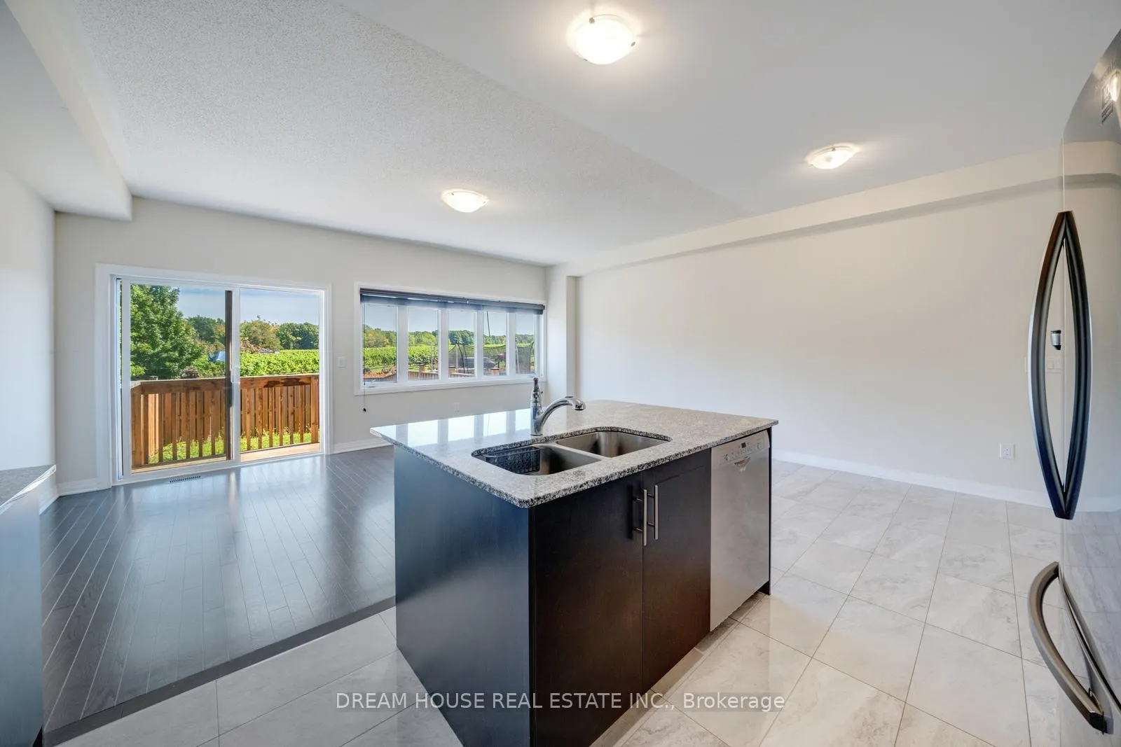 Photo 12 of 4191 Cherry Heights Boulevard, Lincoln, Beamsville — HOMEH