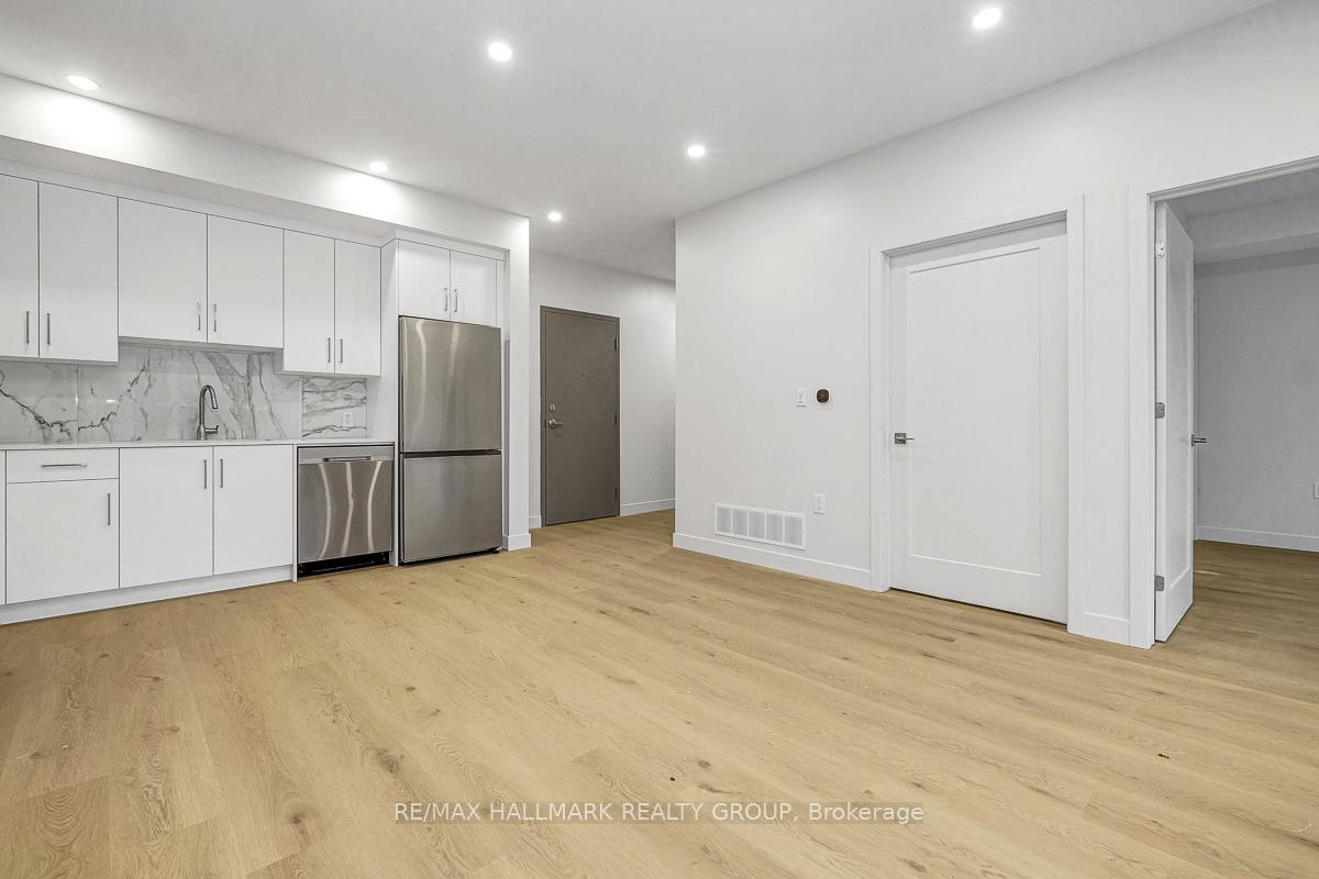 Photo 10 of Unit 3, 199 Columbus Avenue, Ottawa, Overbrook/Castle Heights — HOMEH