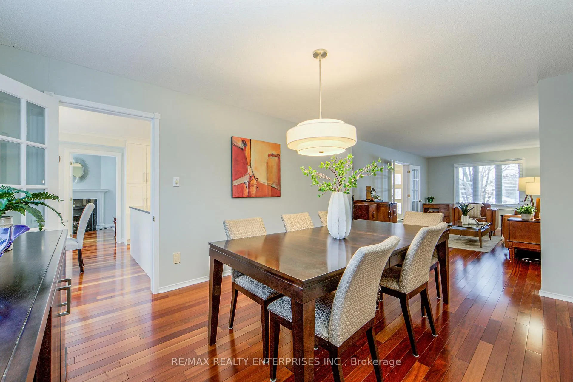 Photo 7 of 1387 Chedboro Crescent, Oakville, Clearview — HOMEH