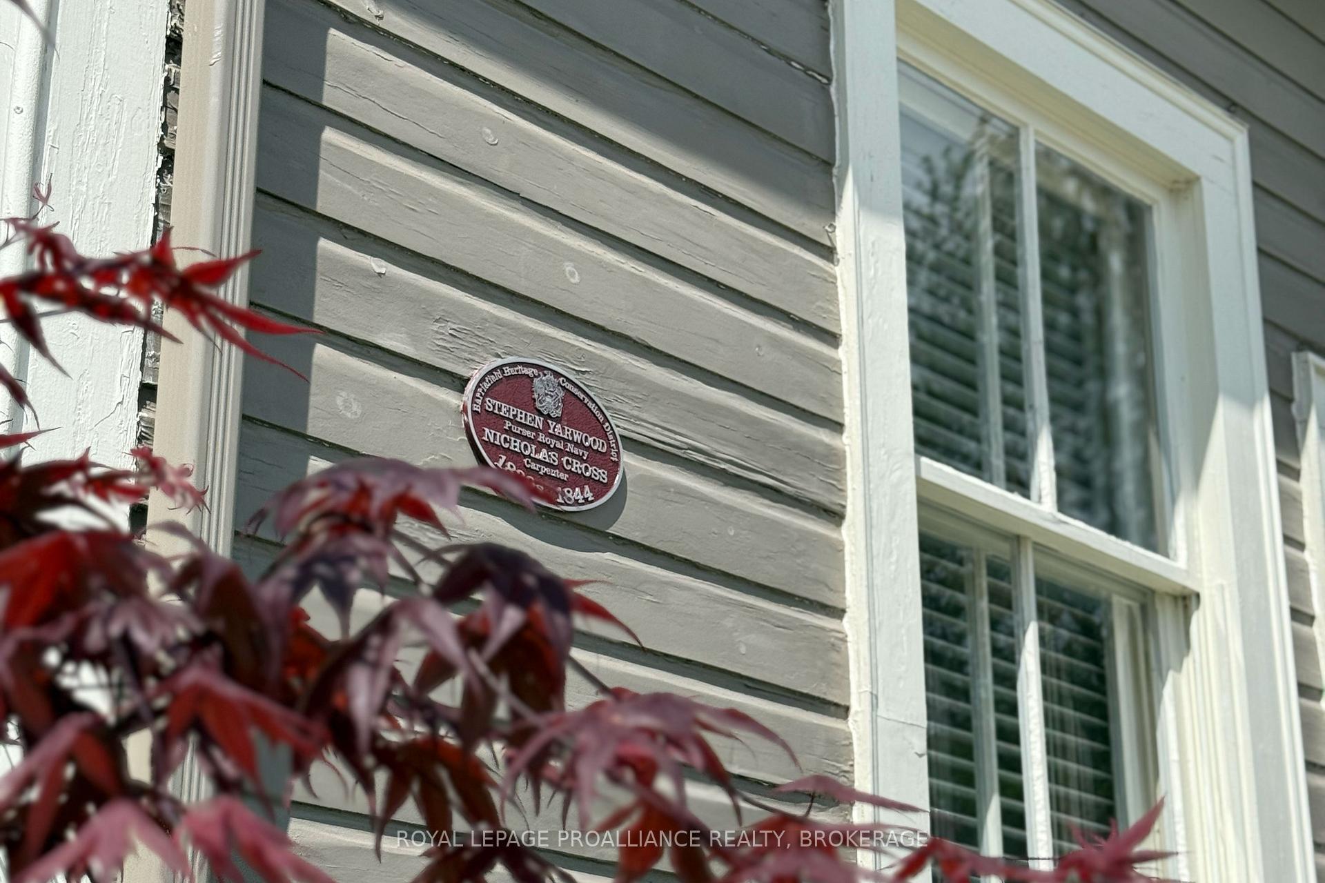 Photo 4 of 413 Regent Street, Kingston, Kingston East (Incl Barret Crt) — HOMEH