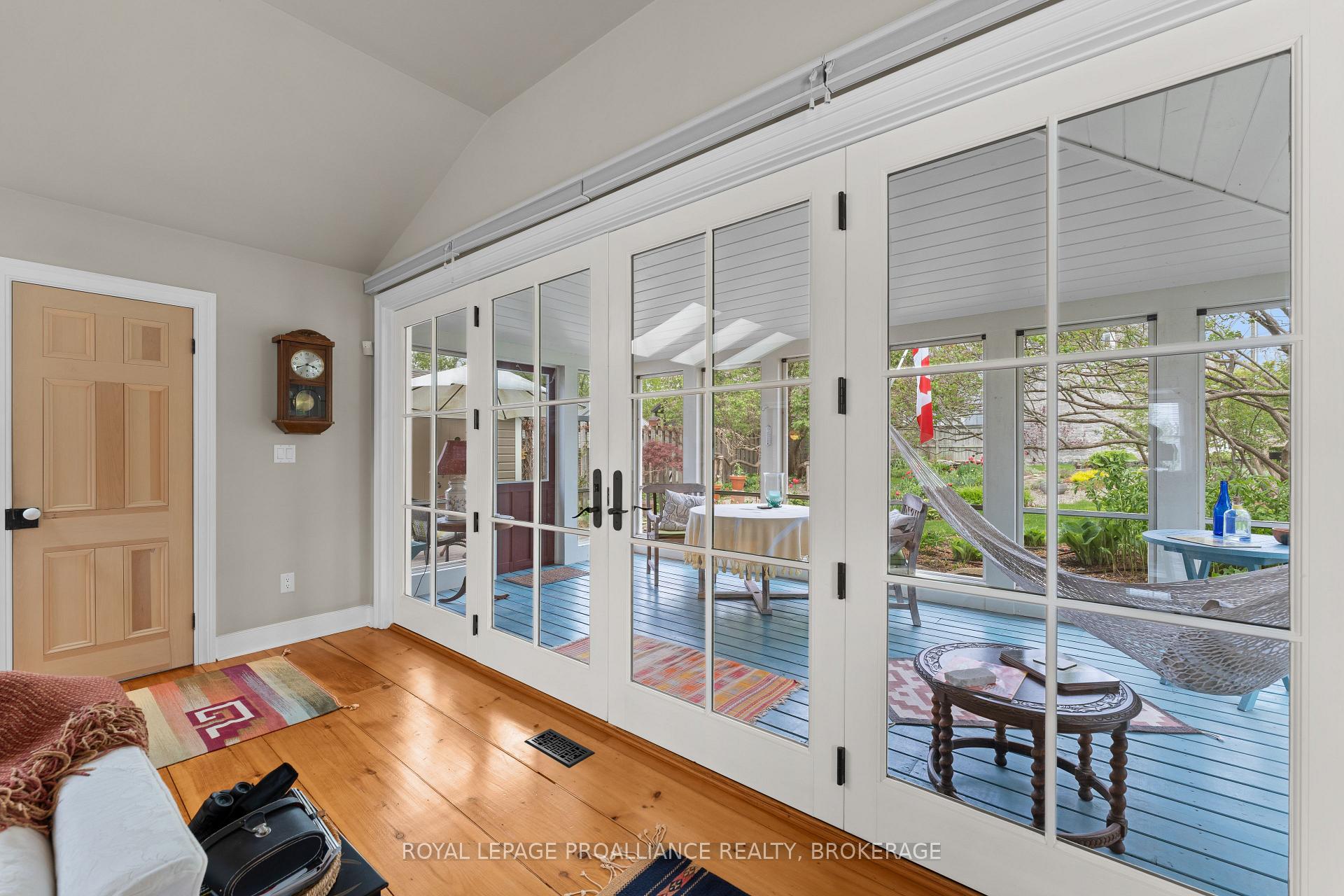 Photo 21 of 413 Regent Street, Kingston, Kingston East (Incl Barret Crt) — HOMEH