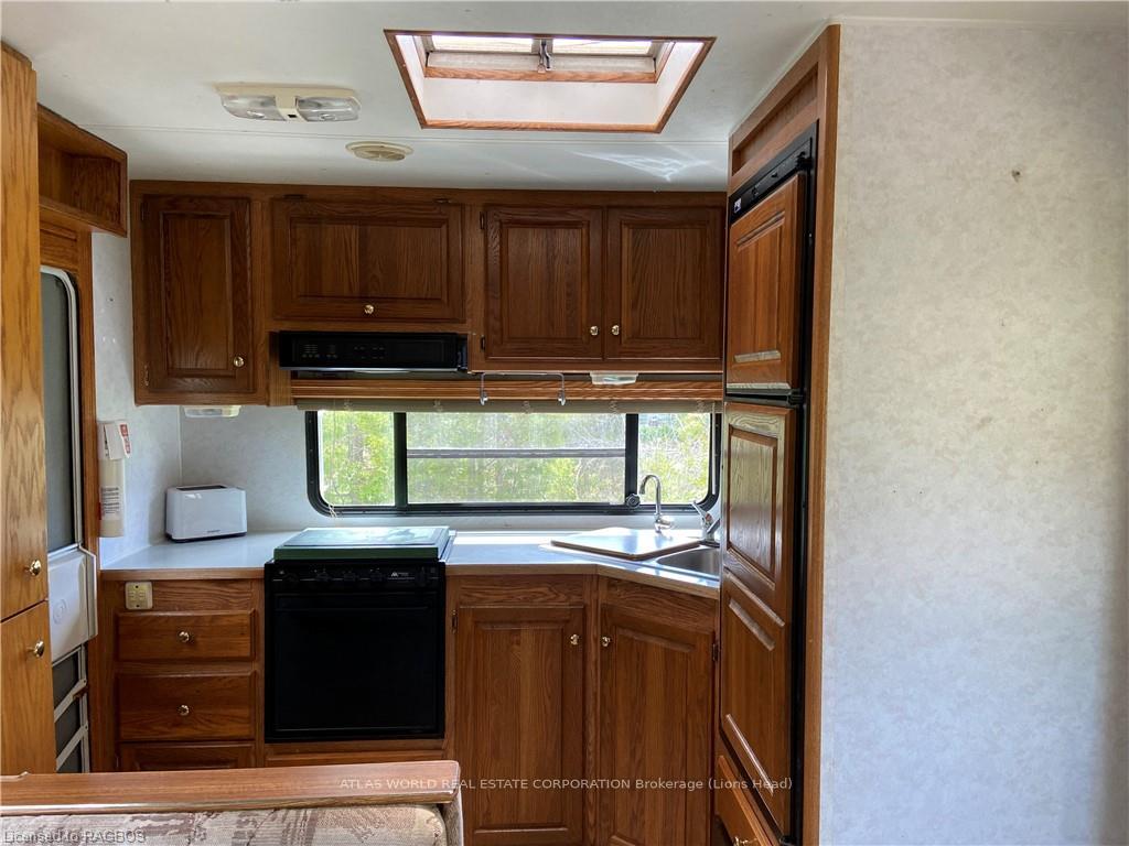 Photo 5 of Unit 21, 9 Tamarac Road, Northern Bruce Peninsula — HOMEH