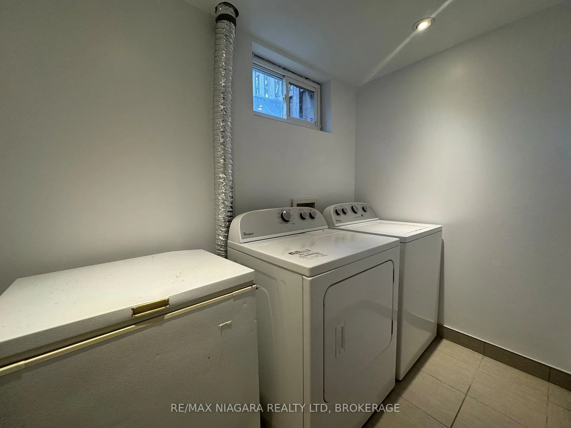 Photo 15 of Unit 8, 5852 Frontenac Street, Niagara Falls, Arad/Fallsview — HOMEH