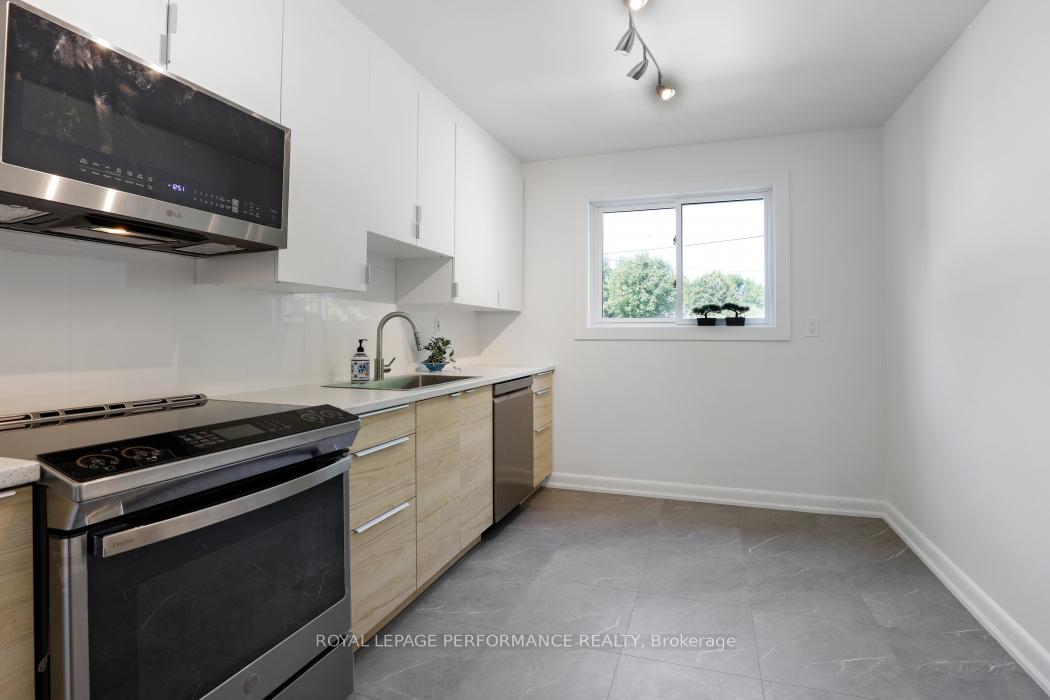 Photo 14 of 2265 Iris Street, Ottawa, Kenson Park — HOMEH