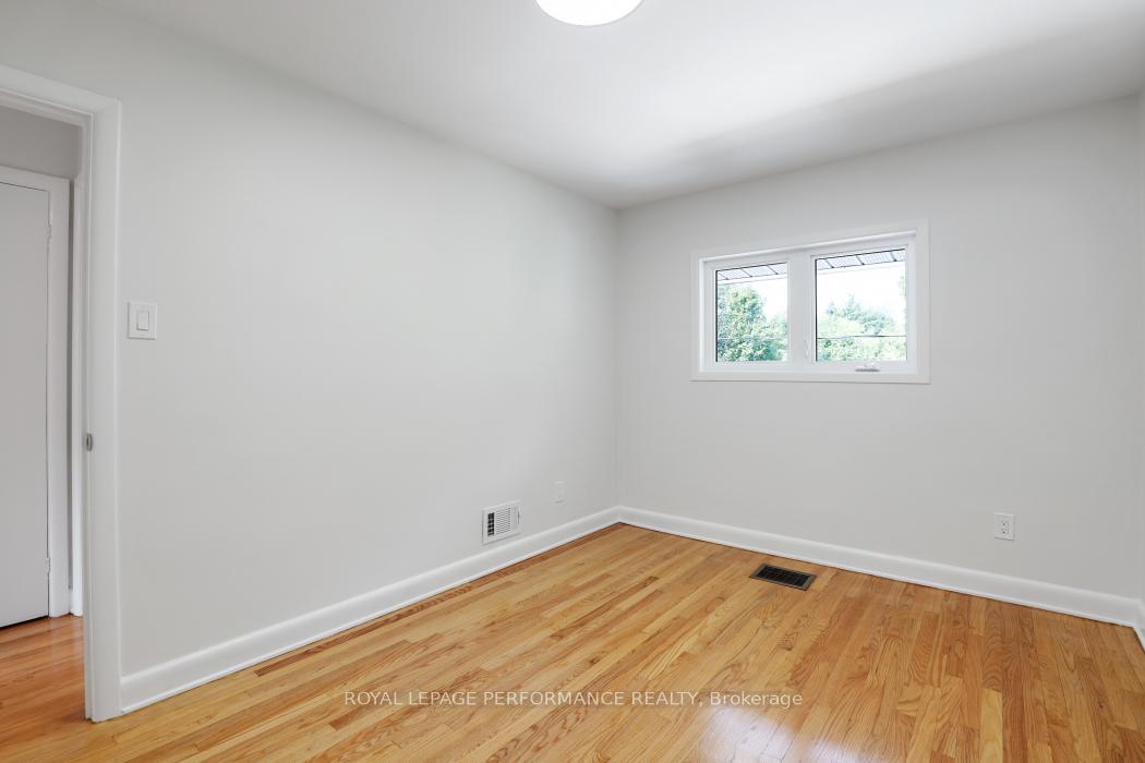 Photo 21 of 2265 Iris Street, Ottawa, Kenson Park — HOMEH