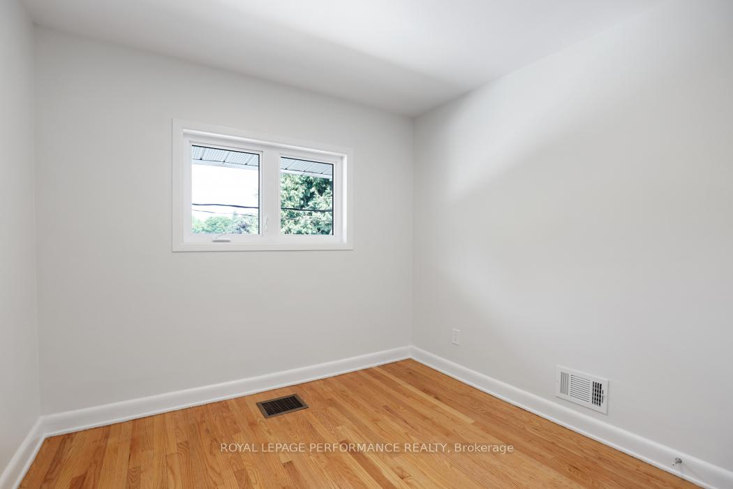 Photo 23 of 2265 Iris Street, Ottawa, Kenson Park — HOMEH