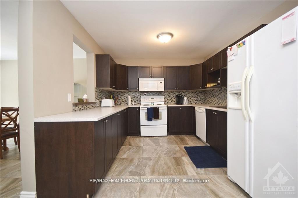 Photo 2 of Unit A, 178 Donald Street, Ottawa, Overbrook/Castle Heights — HOMEH