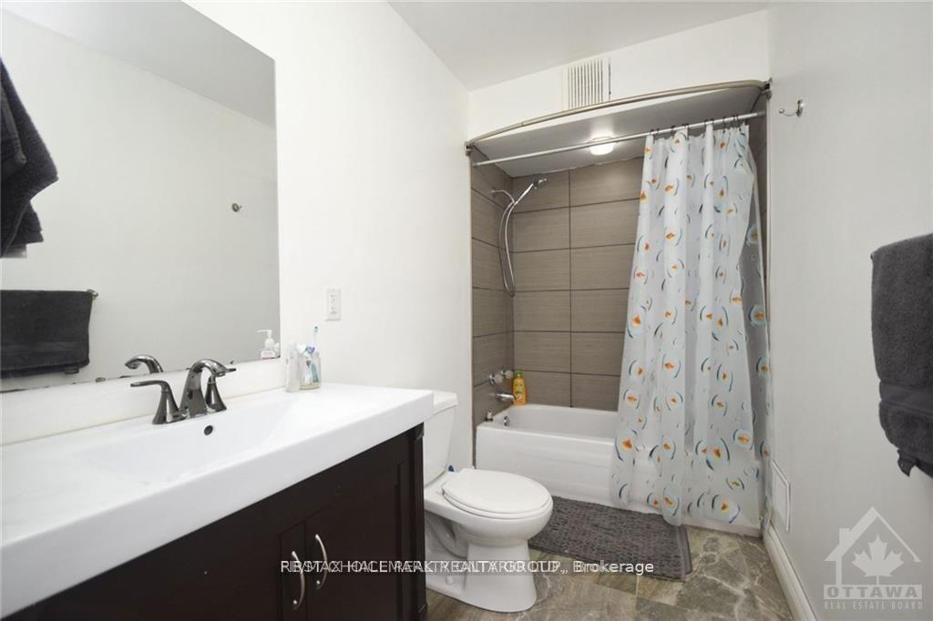 Photo 6 of Unit A, 178 Donald Street, Ottawa, Overbrook/Castle Heights — HOMEH