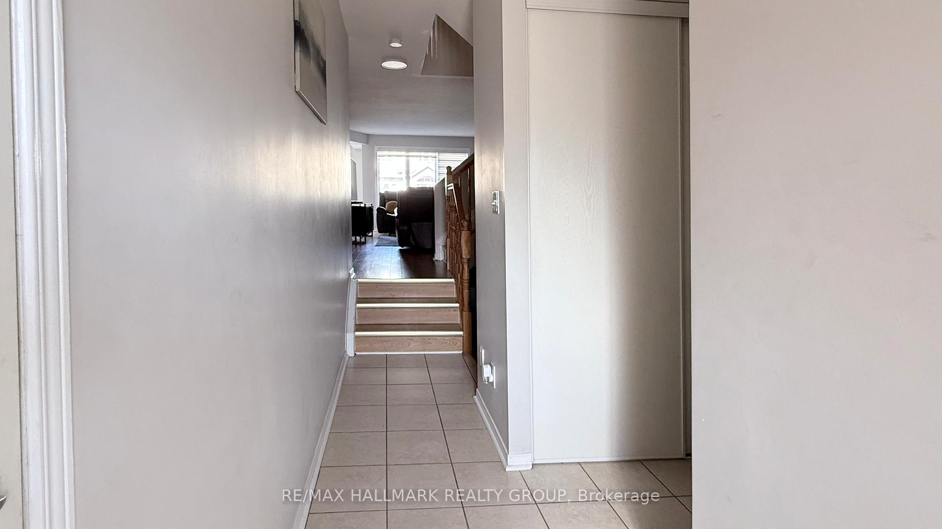 Photo 3 of 261 Monaco Place, Ottawa, Avalon East — HOMEH