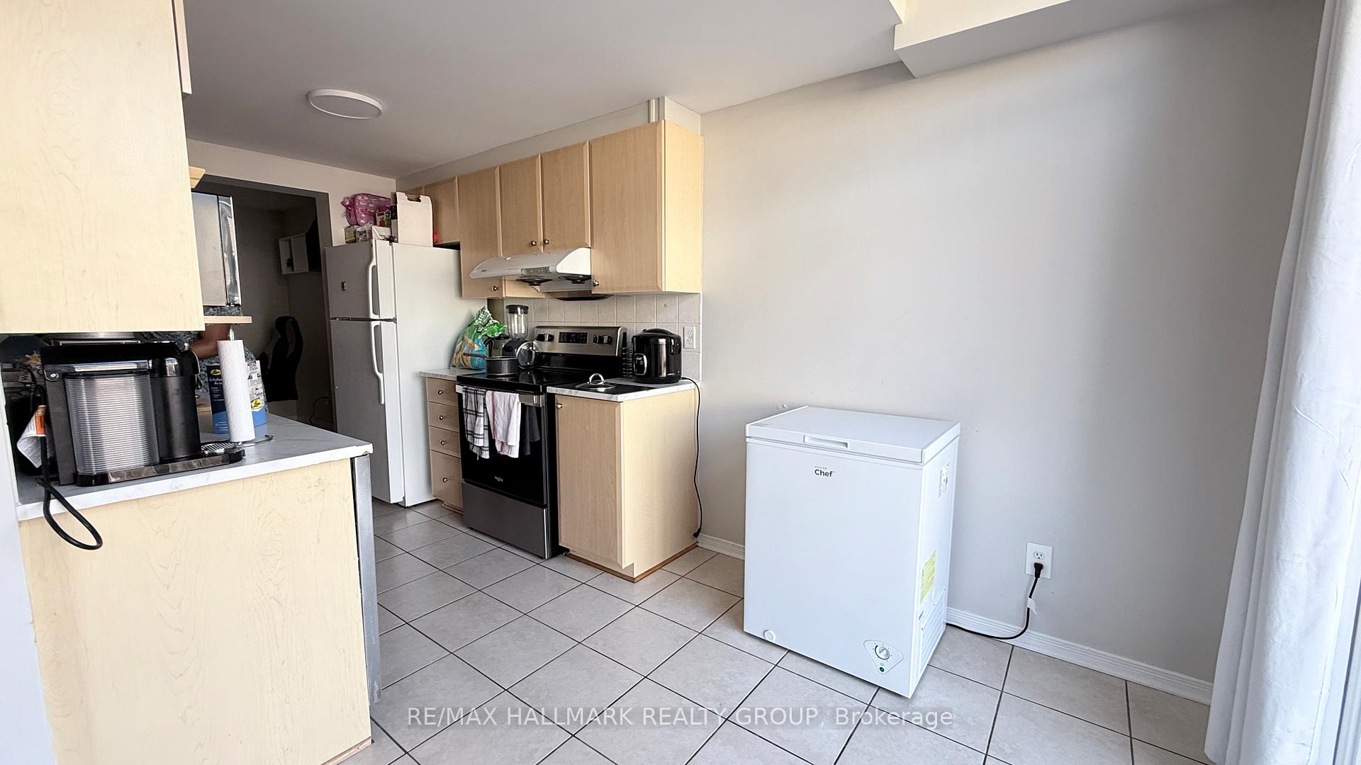 Photo 12 of 261 Monaco Place, Ottawa, Avalon East — HOMEH