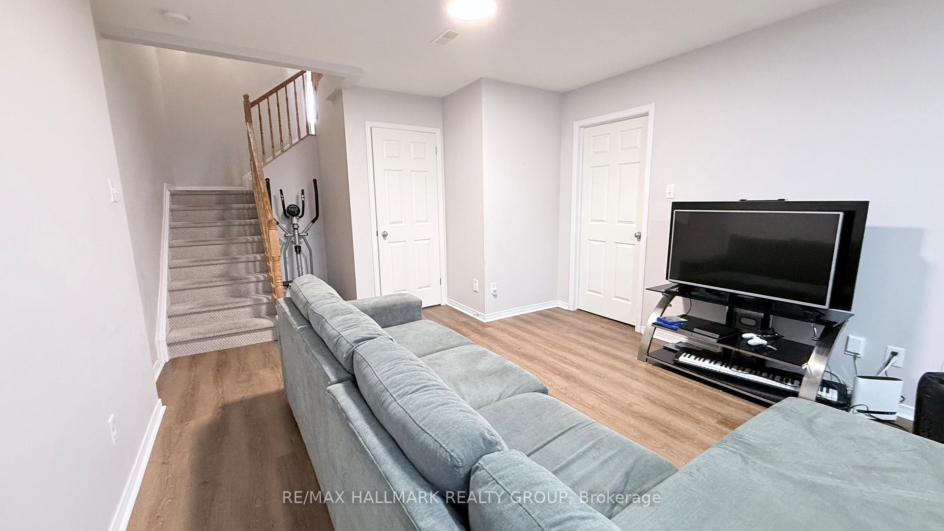 Photo 20 of 261 Monaco Place, Ottawa, Avalon East — HOMEH
