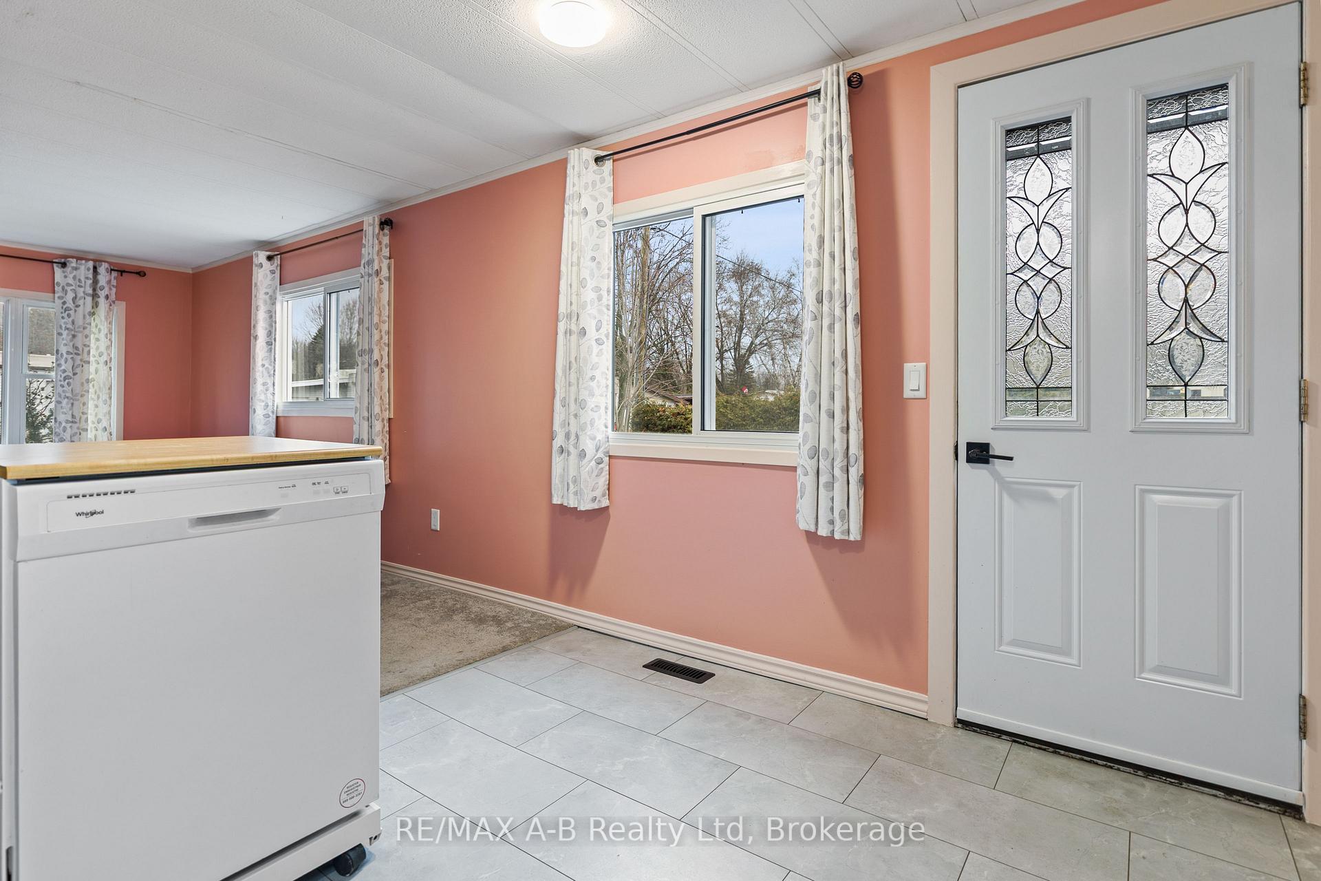 Photo 11 of 191 Cedar Road, Perth East, Crystal Lake — HOMEH