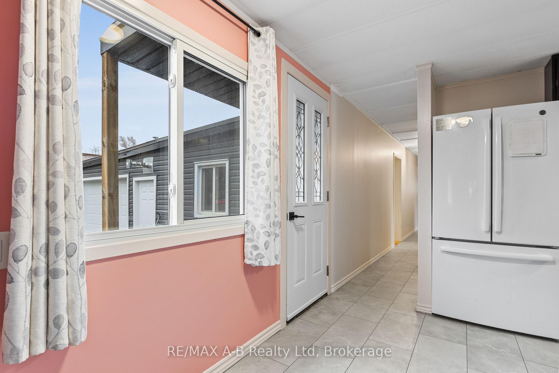 Photo 13 of 191 Cedar Road, Perth East, Crystal Lake — HOMEH