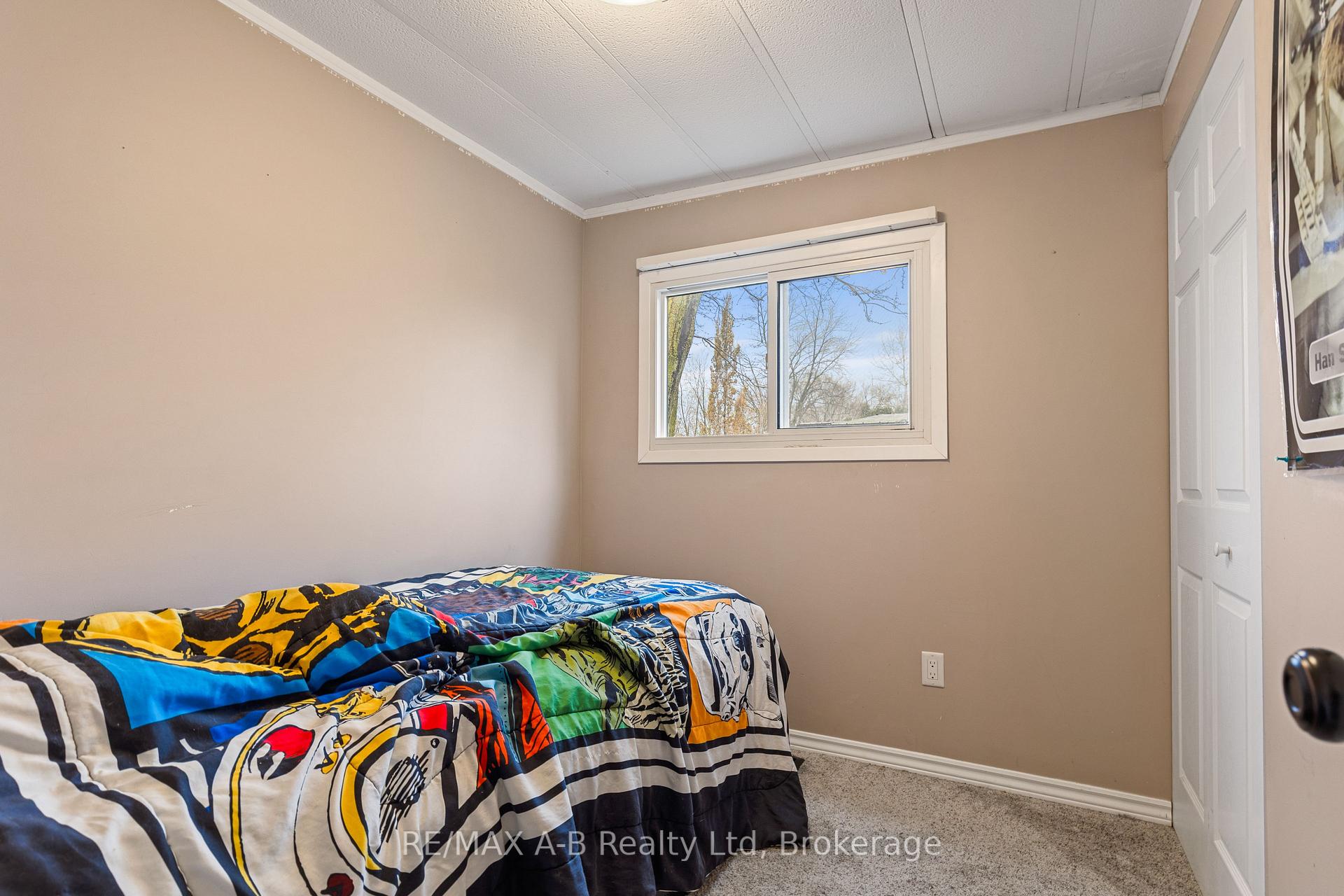 Photo 24 of 191 Cedar Road, Perth East, Crystal Lake — HOMEH