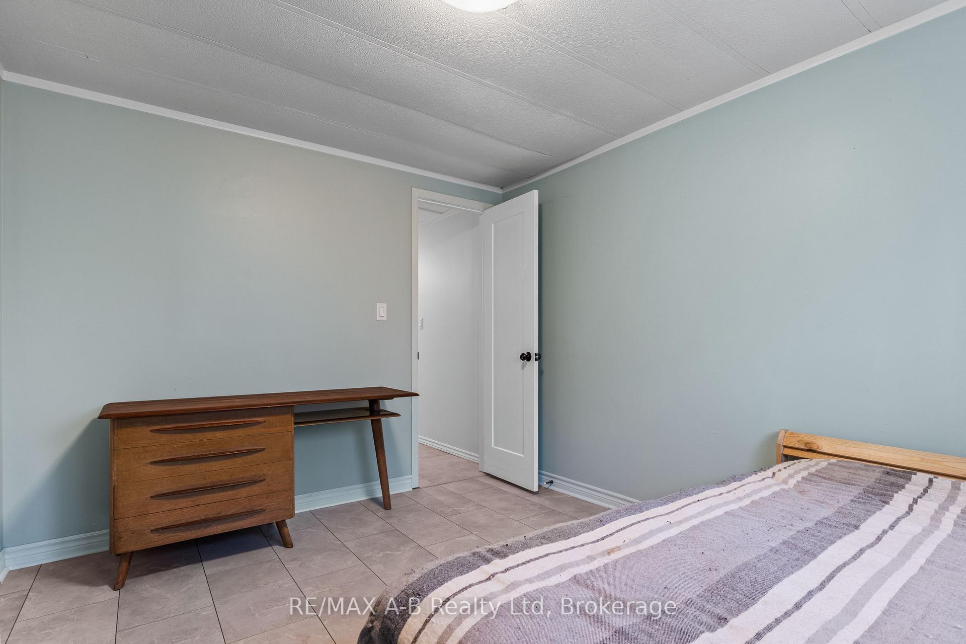 Photo 27 of 191 Cedar Road, Perth East, Crystal Lake — HOMEH