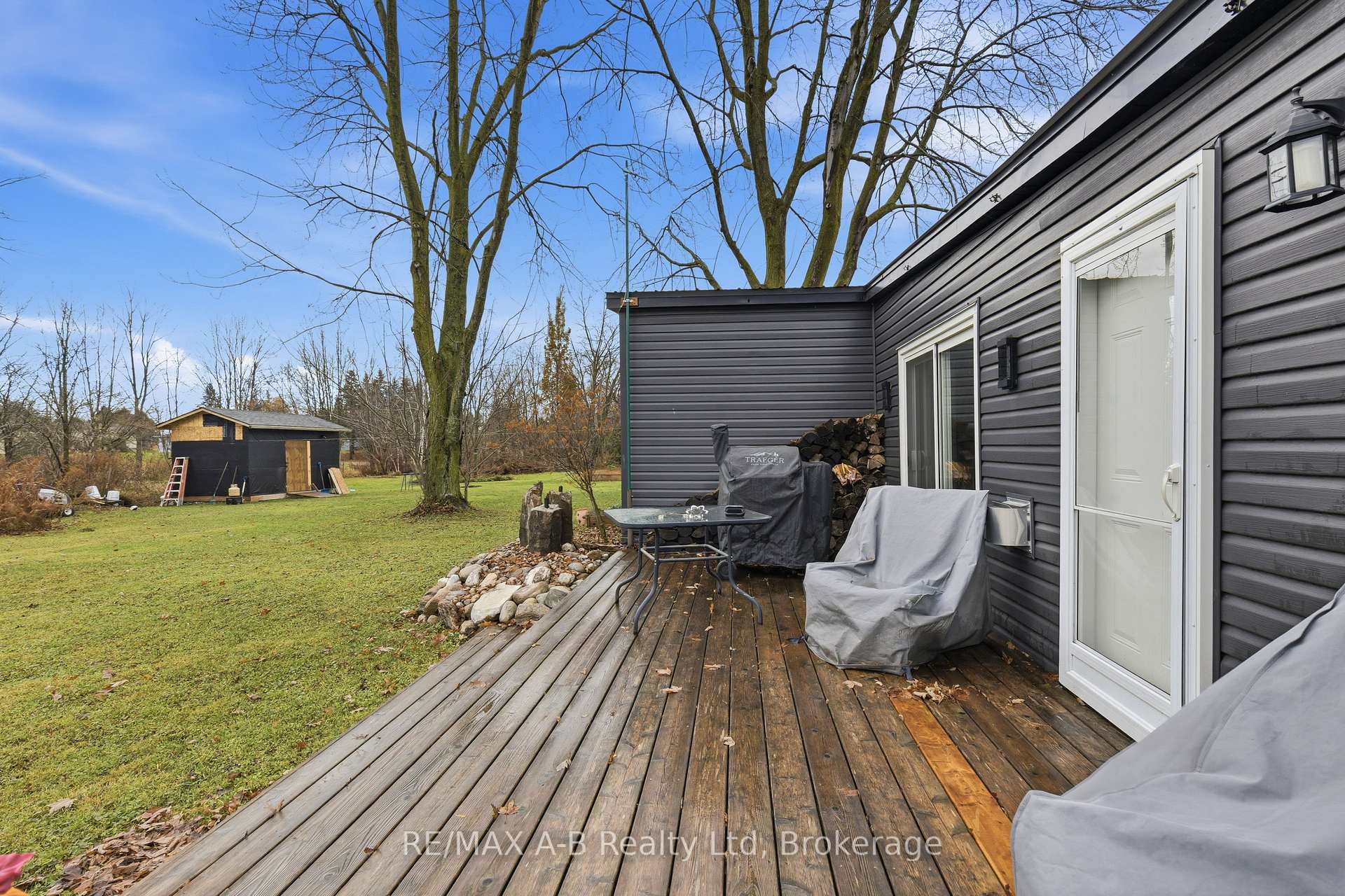 Photo 39 of 191 Cedar Road, Perth East, Crystal Lake — HOMEH