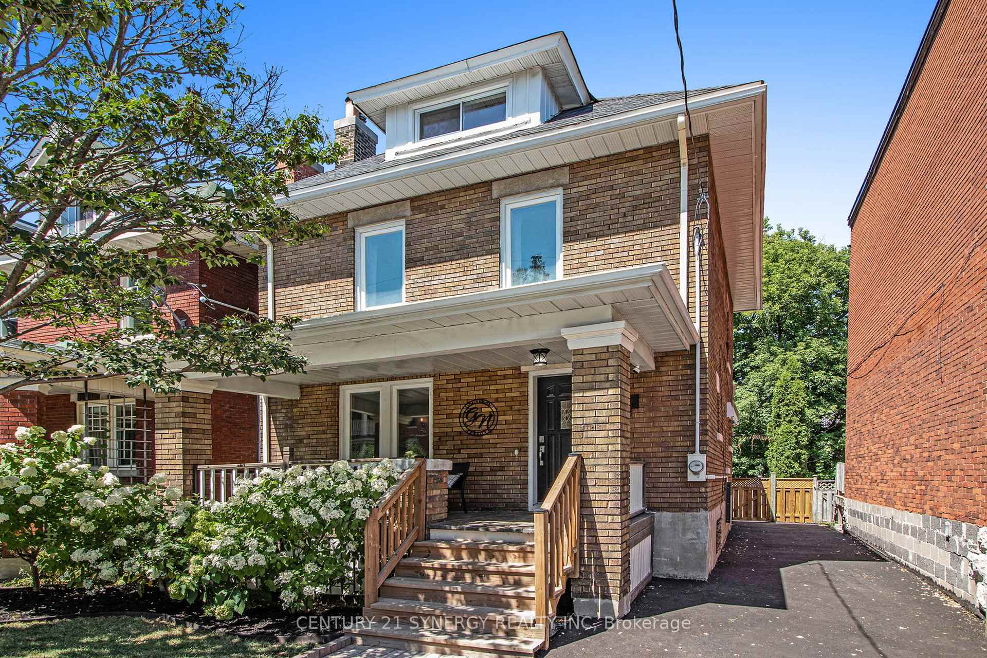 Front of 257 Arlington Avenue