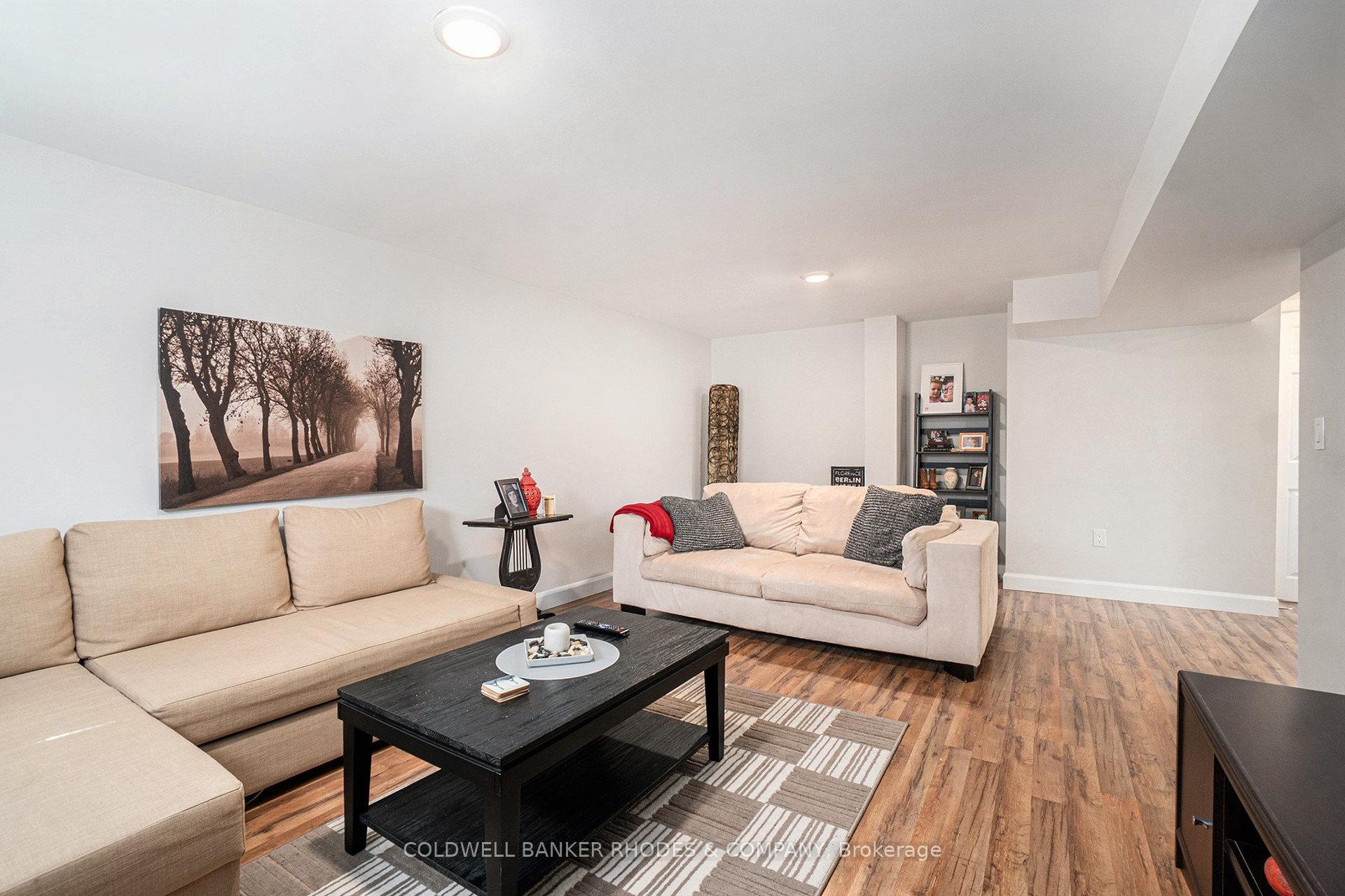 Photo 21 of 2722 Stone Crescent, Ottawa, Redwood Park — HOMEH