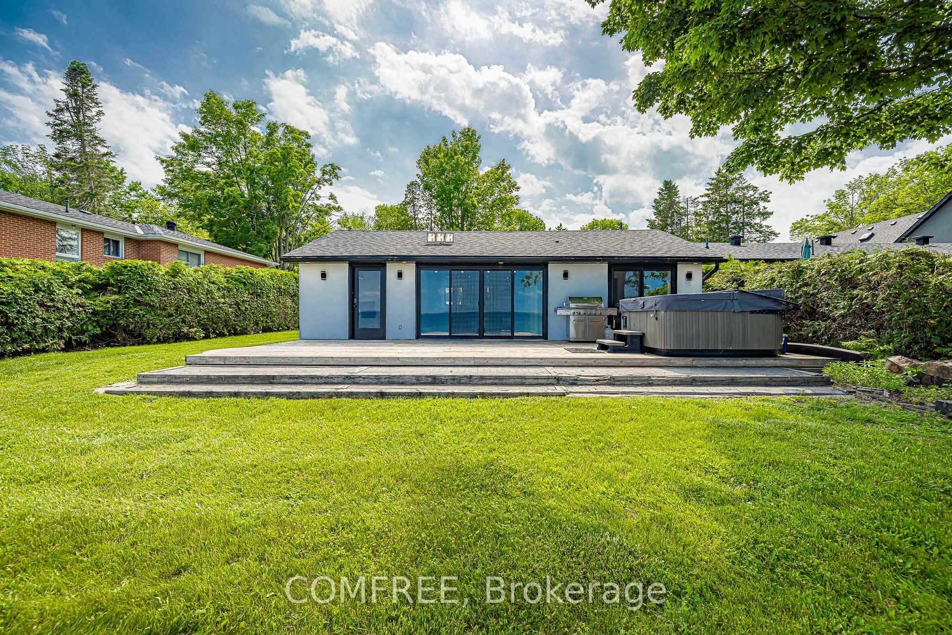 Front of 901 Woodland Drive