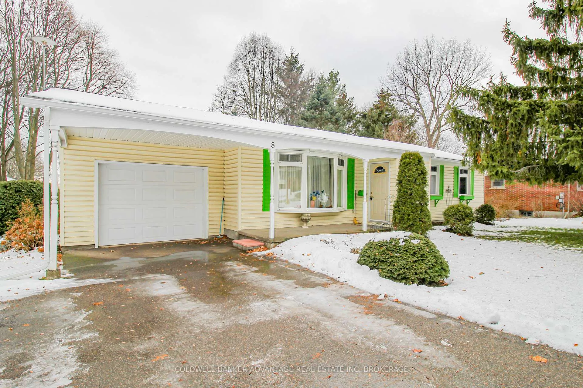 Photo 1 of 8 Bigelow Crescent, Pelham, Fonthill — HOMEH
