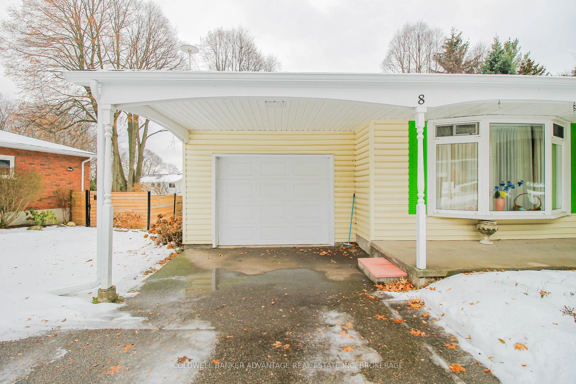 Photo 4 of 8 Bigelow Crescent, Pelham, Fonthill — HOMEH