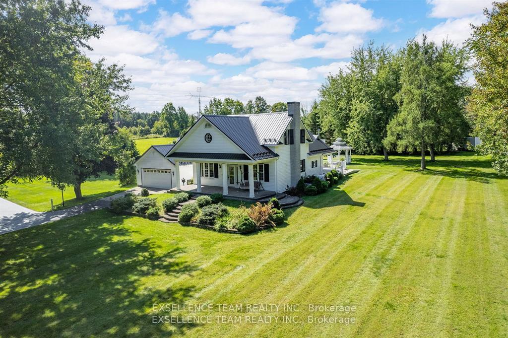 Front of 2940 County Rd 20