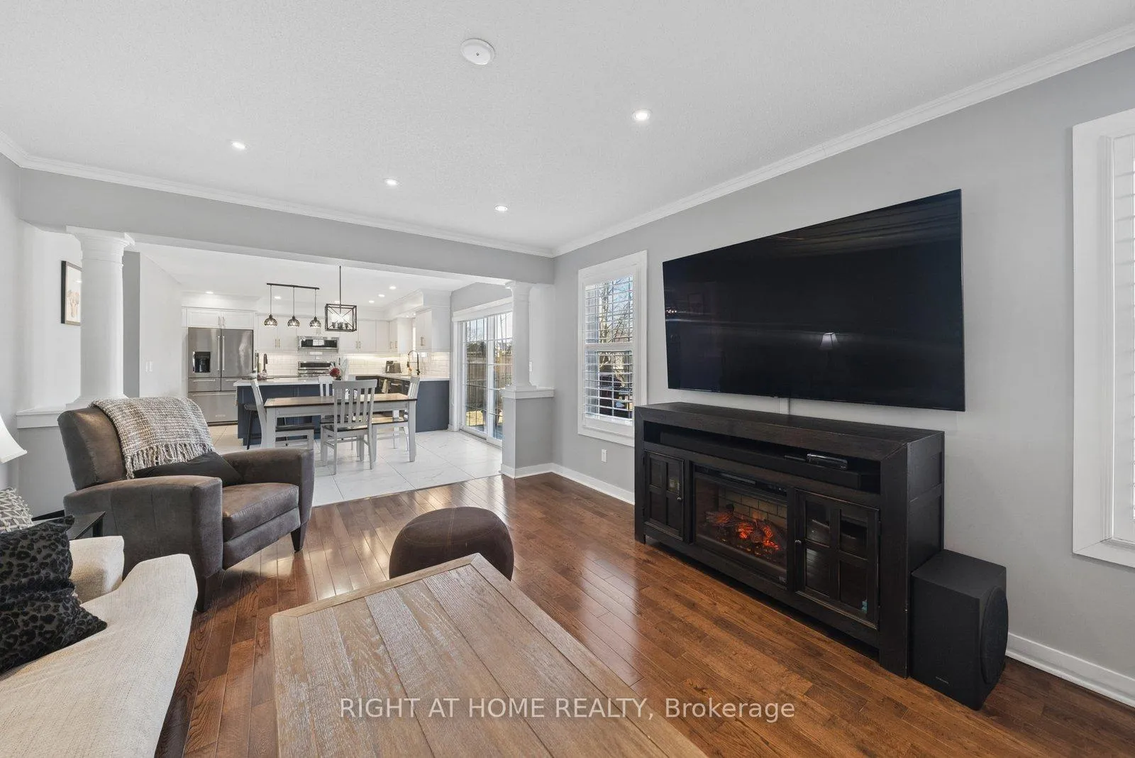 Photo 8 of 68 Jennings Drive, Clarington, Bowmanville — HOMEH