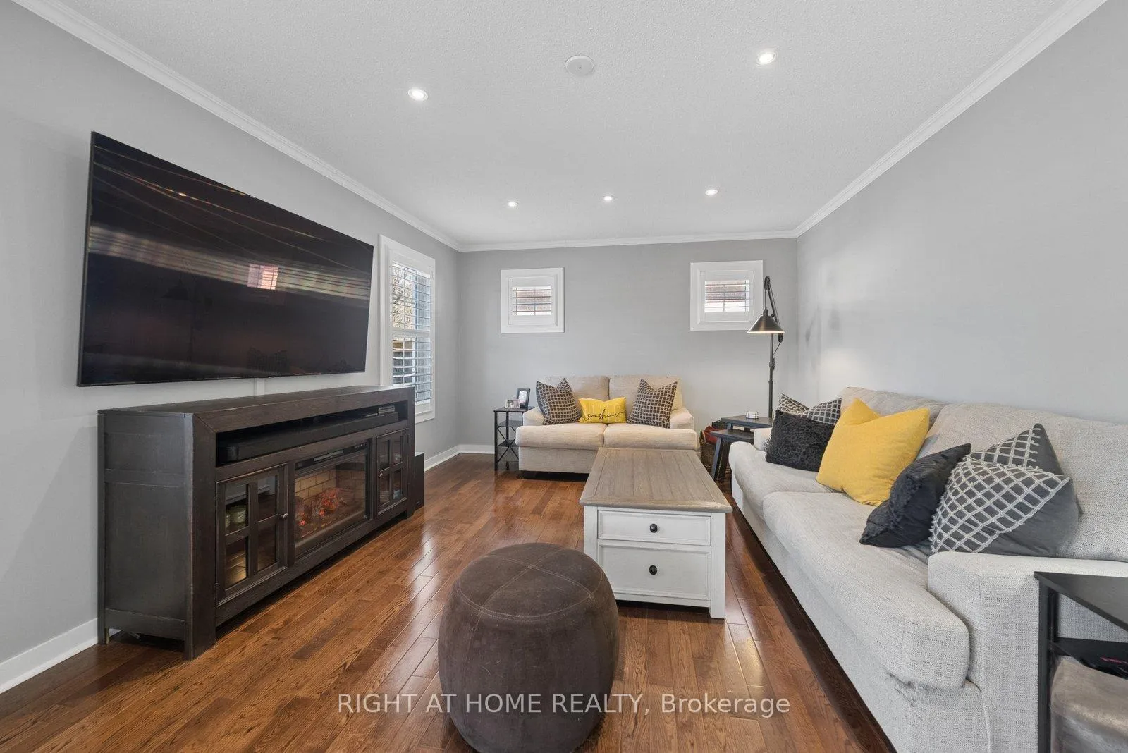 Photo 9 of 68 Jennings Drive, Clarington, Bowmanville — HOMEH