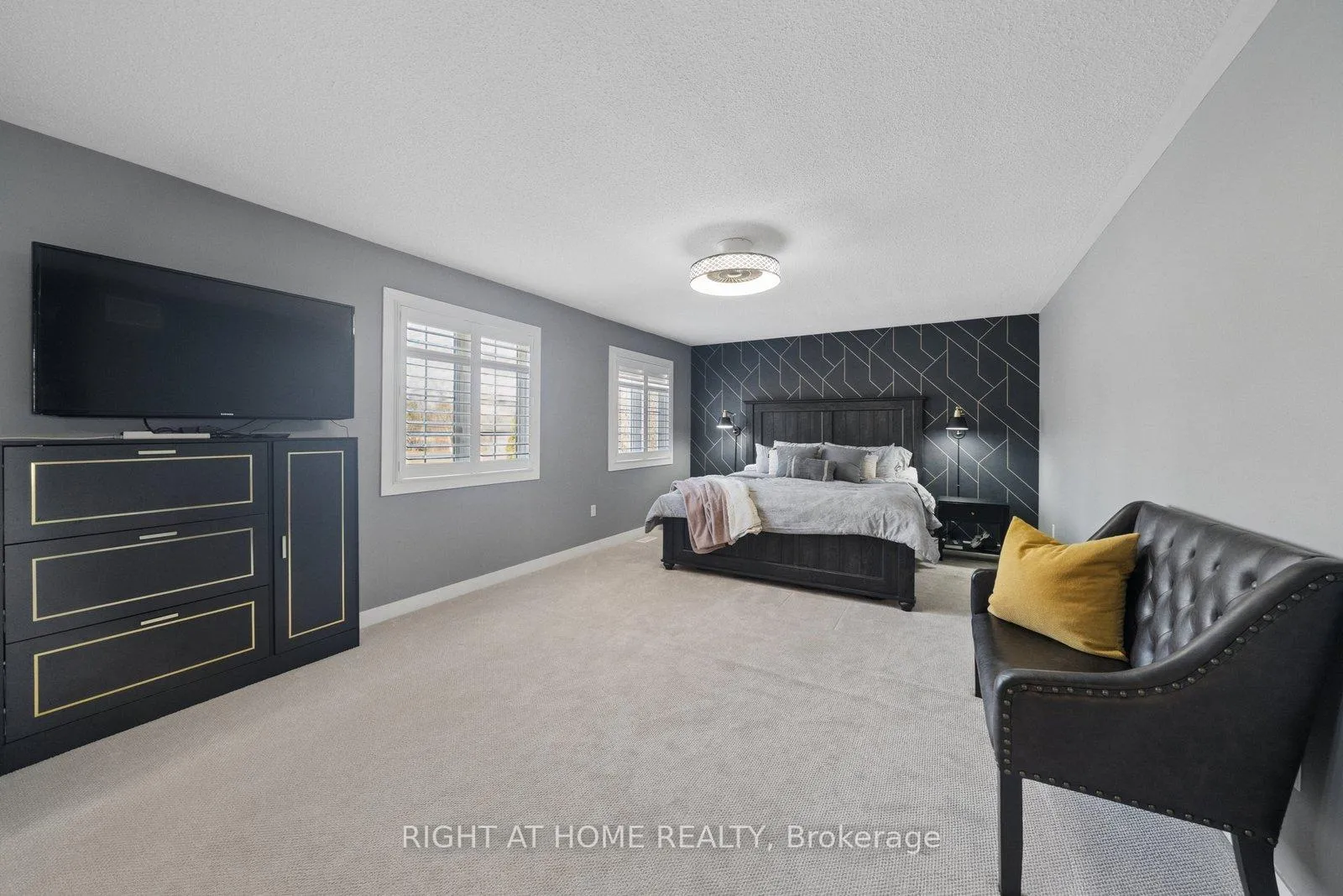 Photo 13 of 68 Jennings Drive, Clarington, Bowmanville — HOMEH